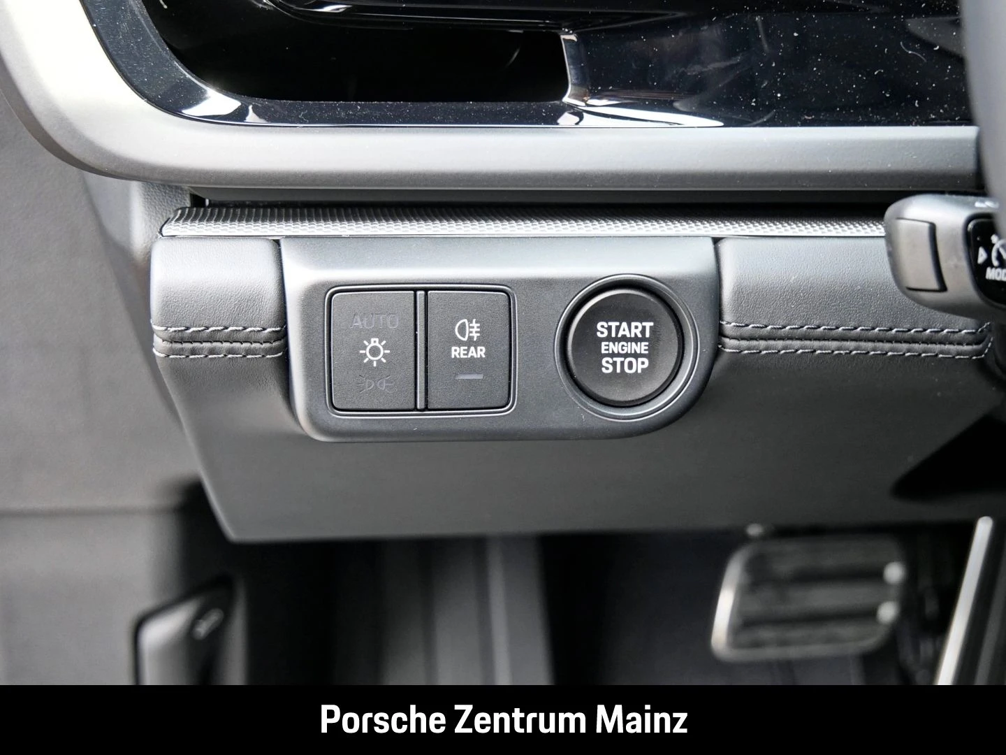 Porsche-Panamera-image-24