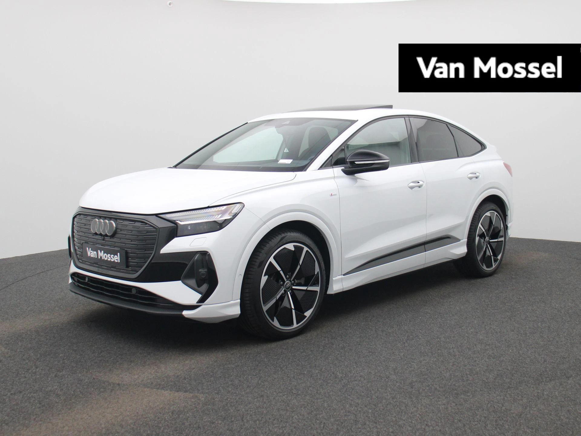 Audi-Q4 Sportback e-tron-image-0