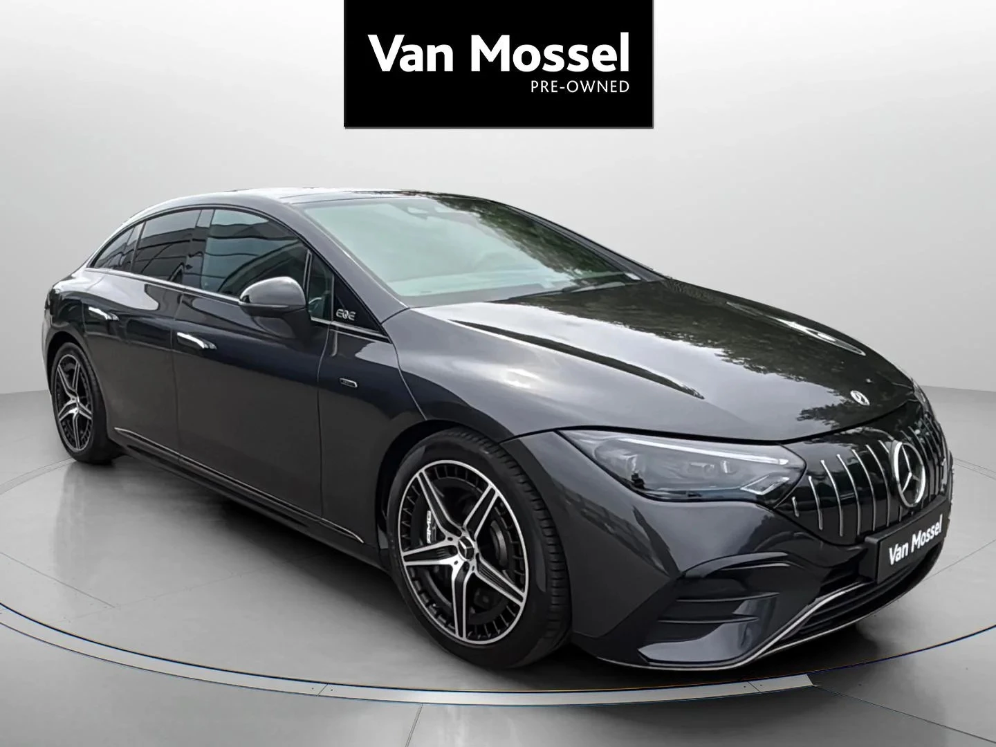 Mercedes-Benz-EQE-image-6