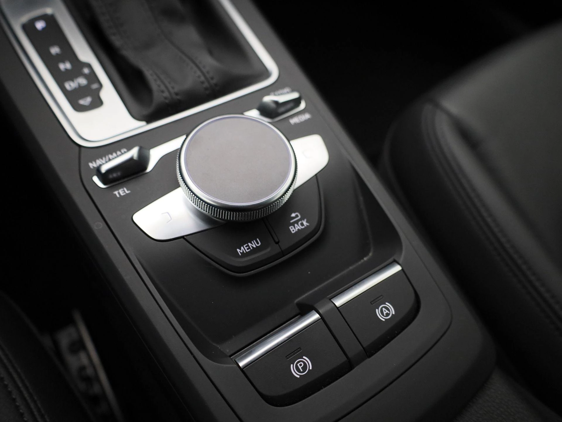 Audi Q2 2.0 30 TDI 85kW S tron Zetelverw. | Camera | Cruis