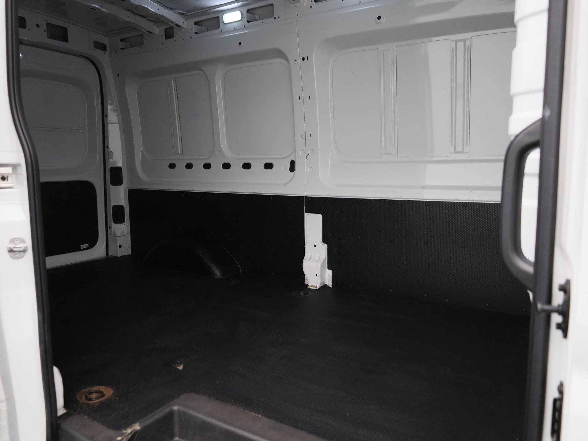 Maxus-eDeliver9-image-25