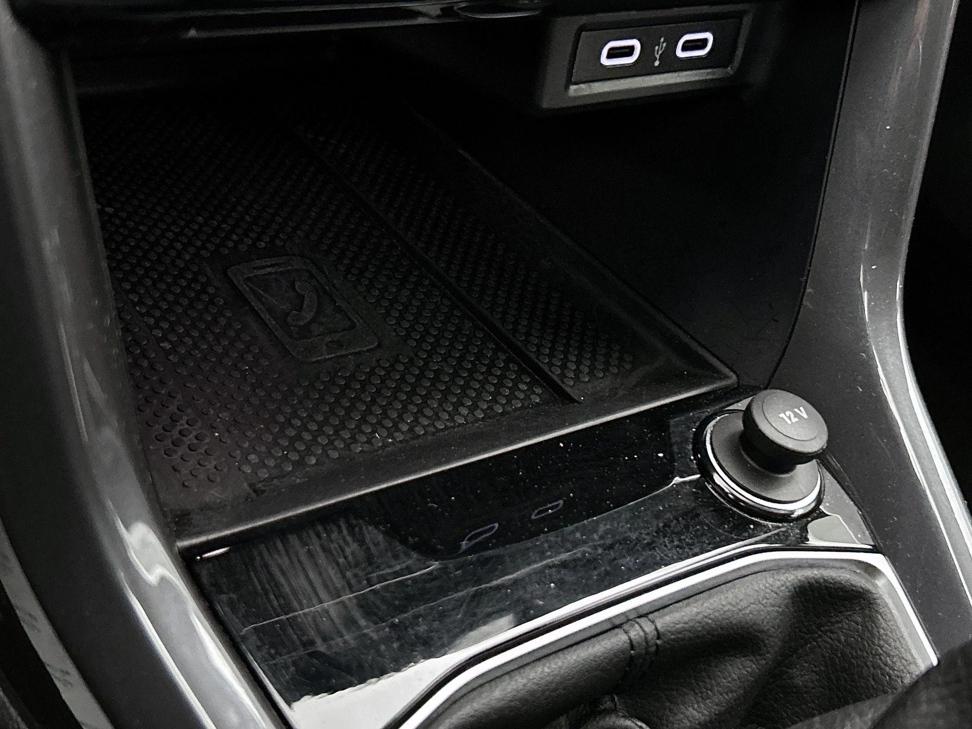 Volkswagen-T-Cross-image-31
