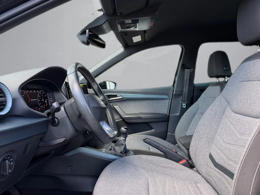 SEAT-Arona-image-6