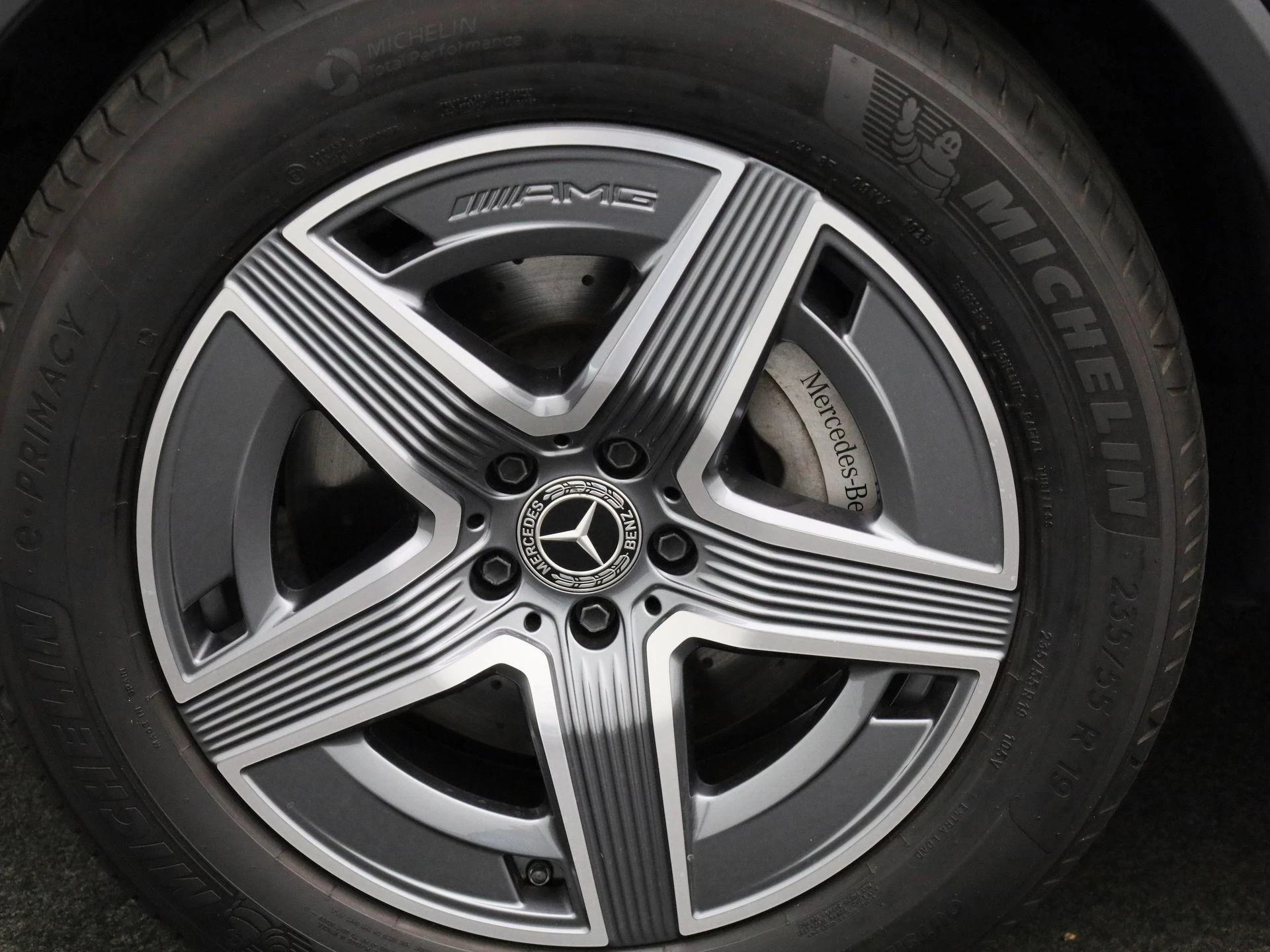 Mercedes-Benz-GLC-image-16