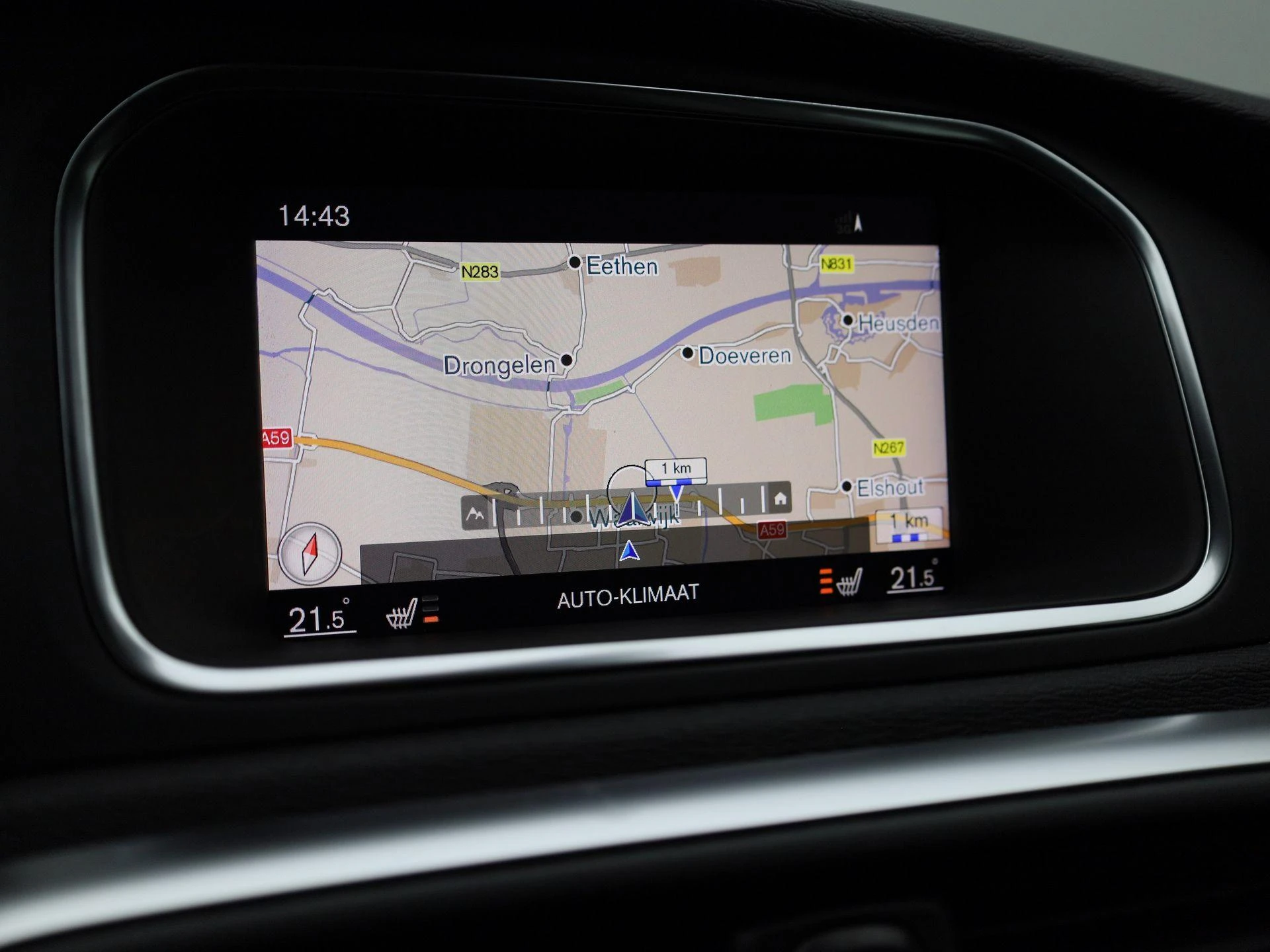 Volvo-V40-image-16