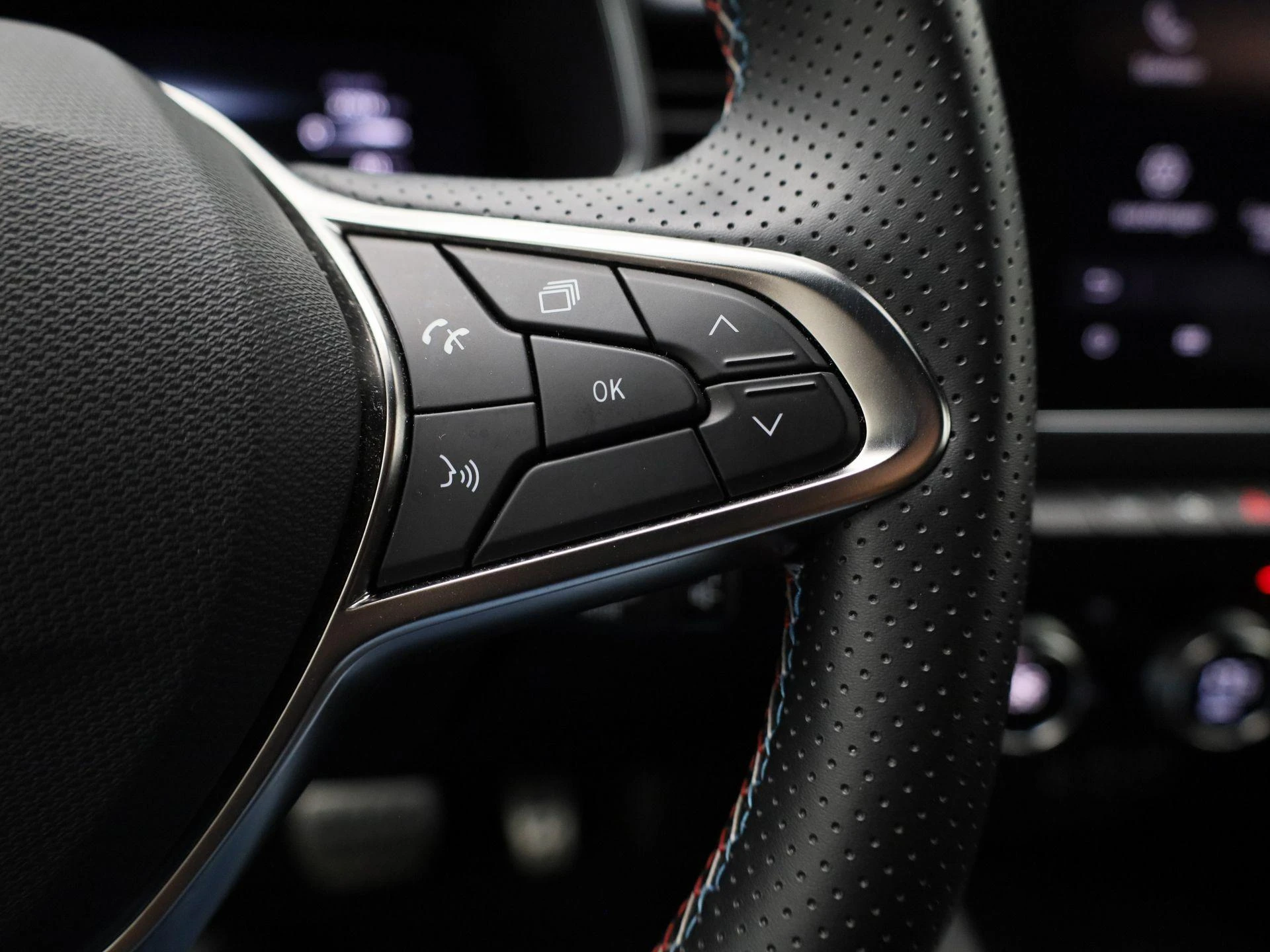 Renault-Clio-image-15