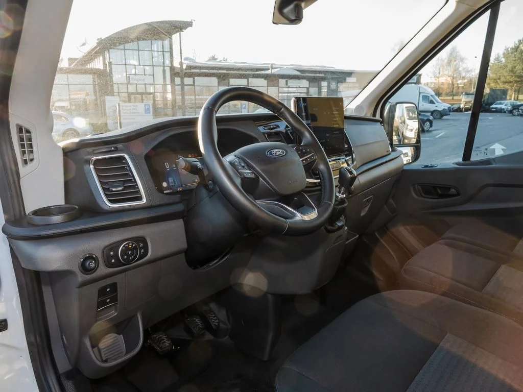 Ford-Transit-image-7