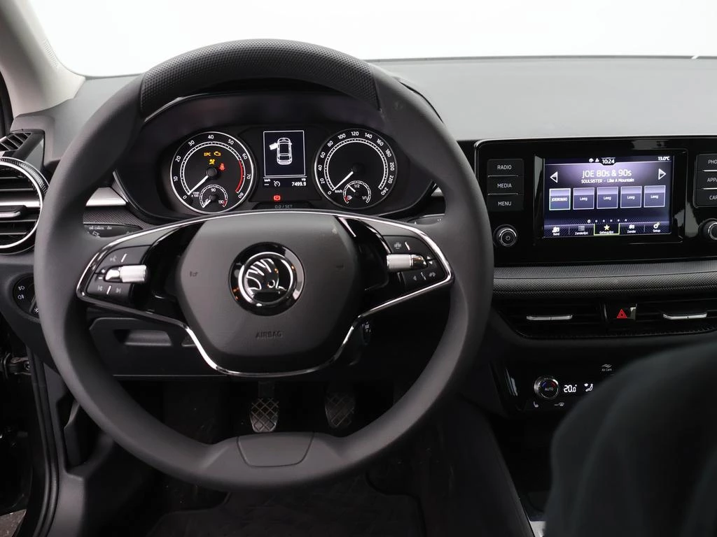 Škoda Fabia Fabia 1.0i Ambition *APP CONNECT*PDC*ZETELVERWARMING*AIRCO*DAB*...