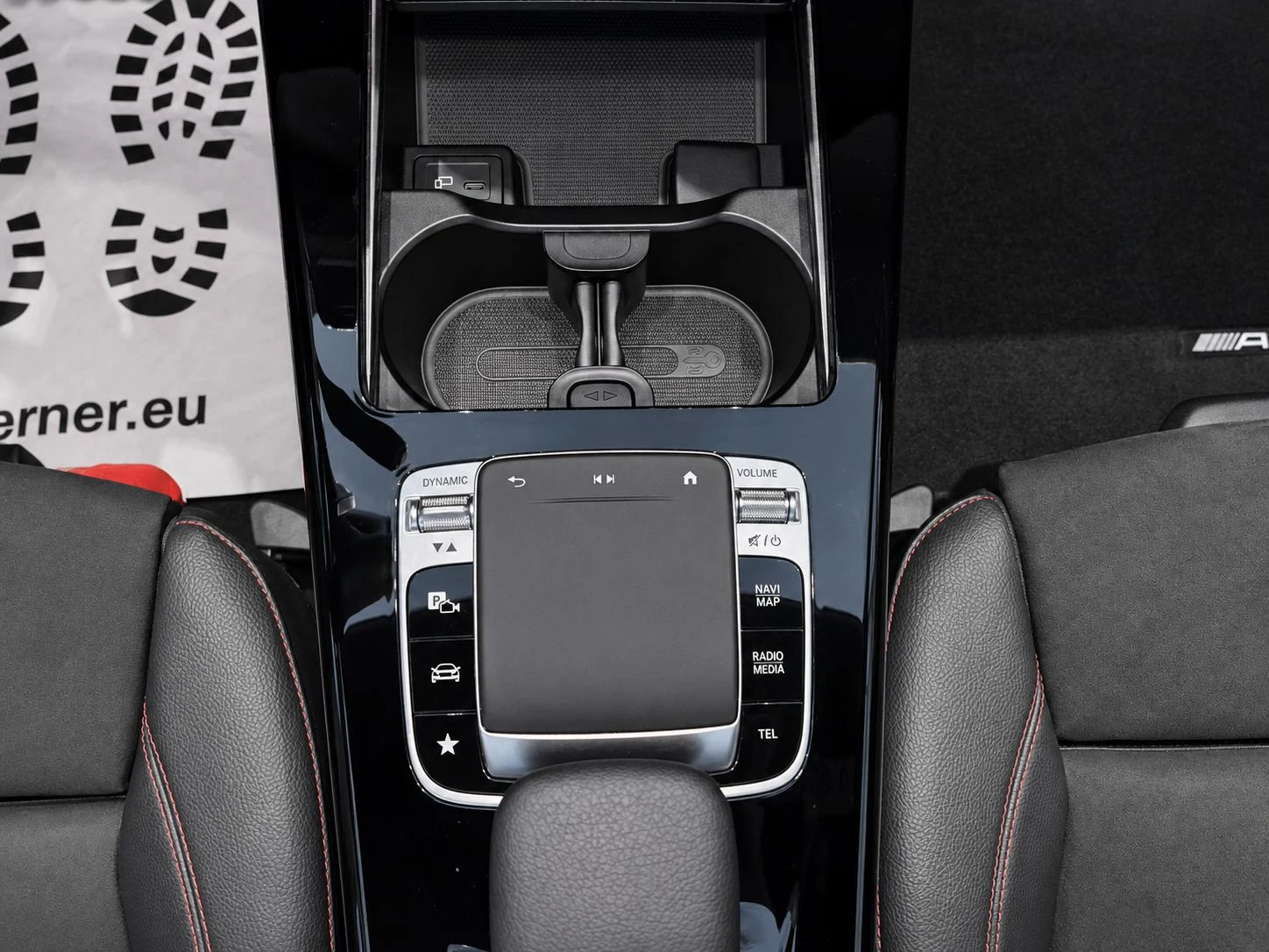 Mercedes-Benz-CLA-image-14