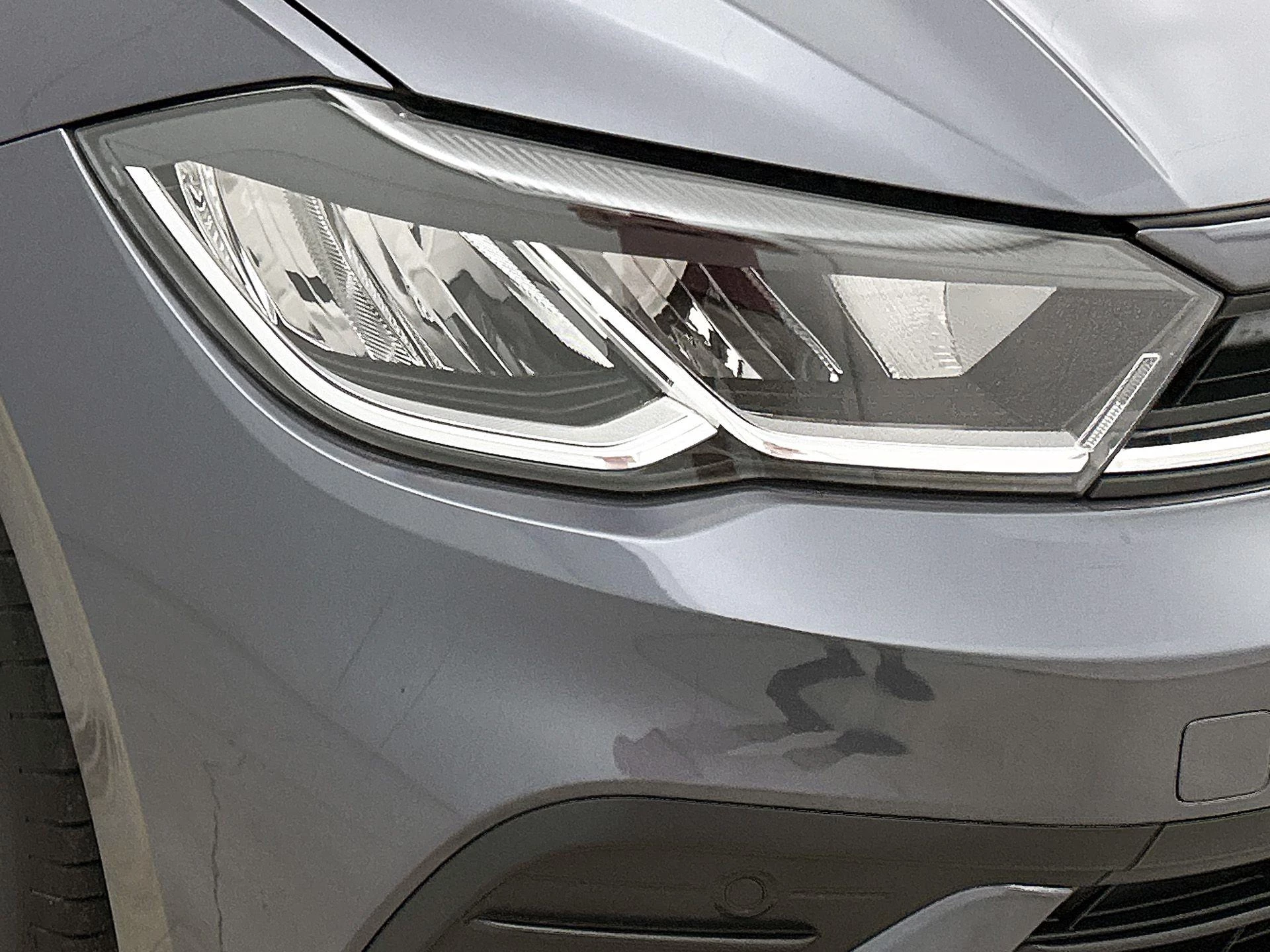 Volkswagen-Polo-image-21