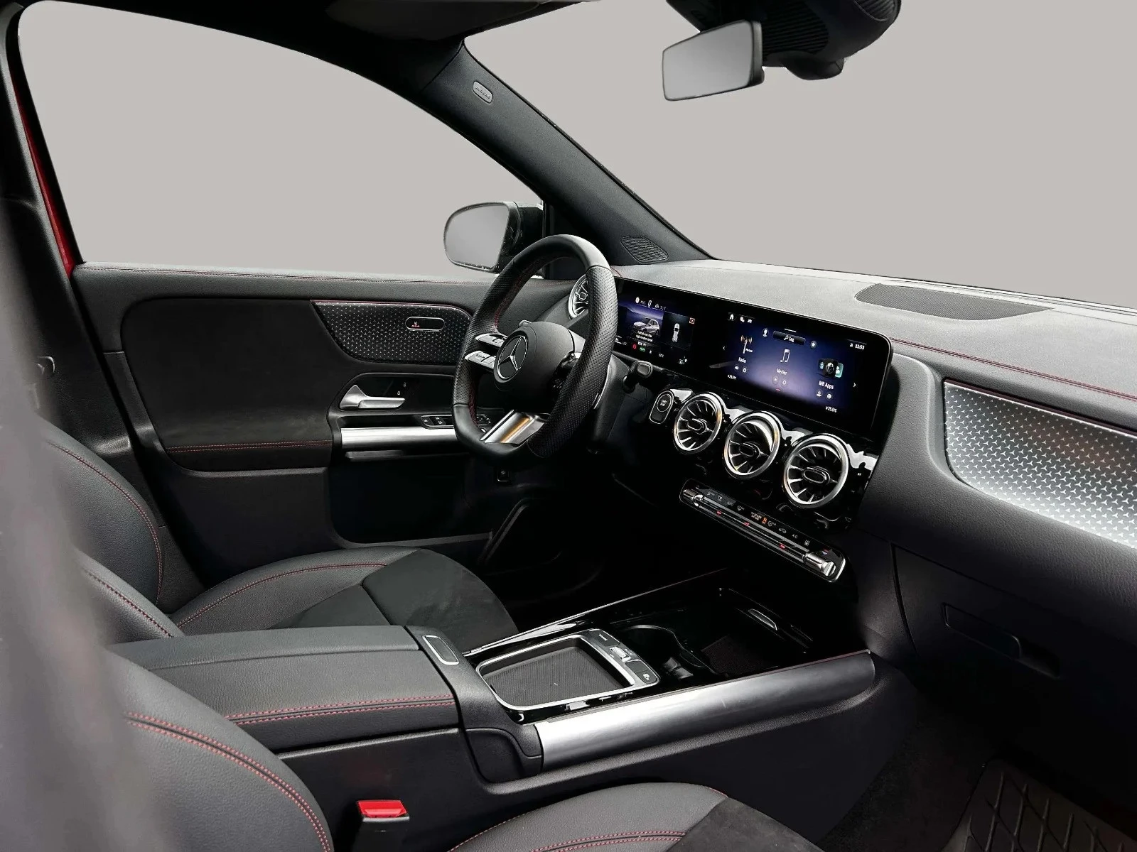 Mercedes-Benz-EQA-image-17