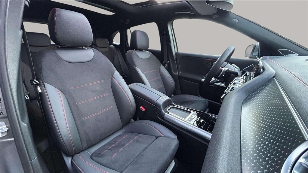 Mercedes-Benz-EQA-image-22
