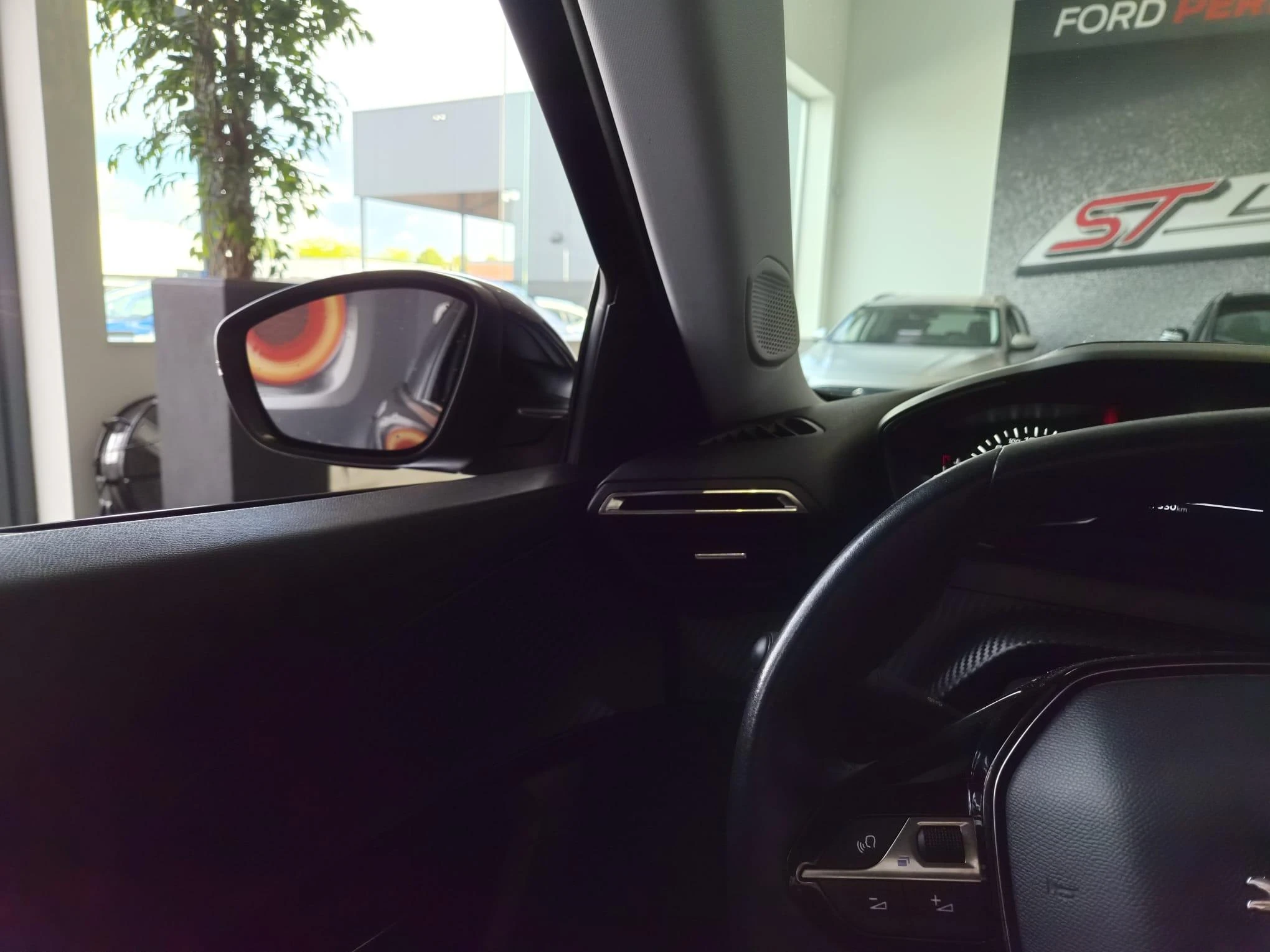 Peugeot-2008-image-7