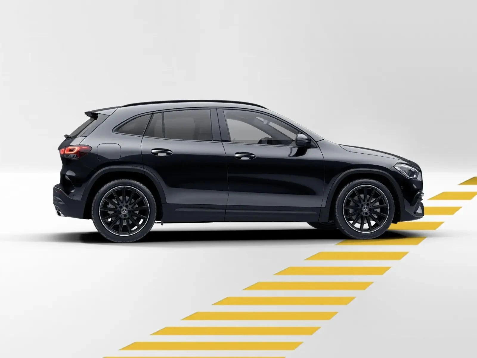 Mercedes-Benz-GLA 250 e-image-7
