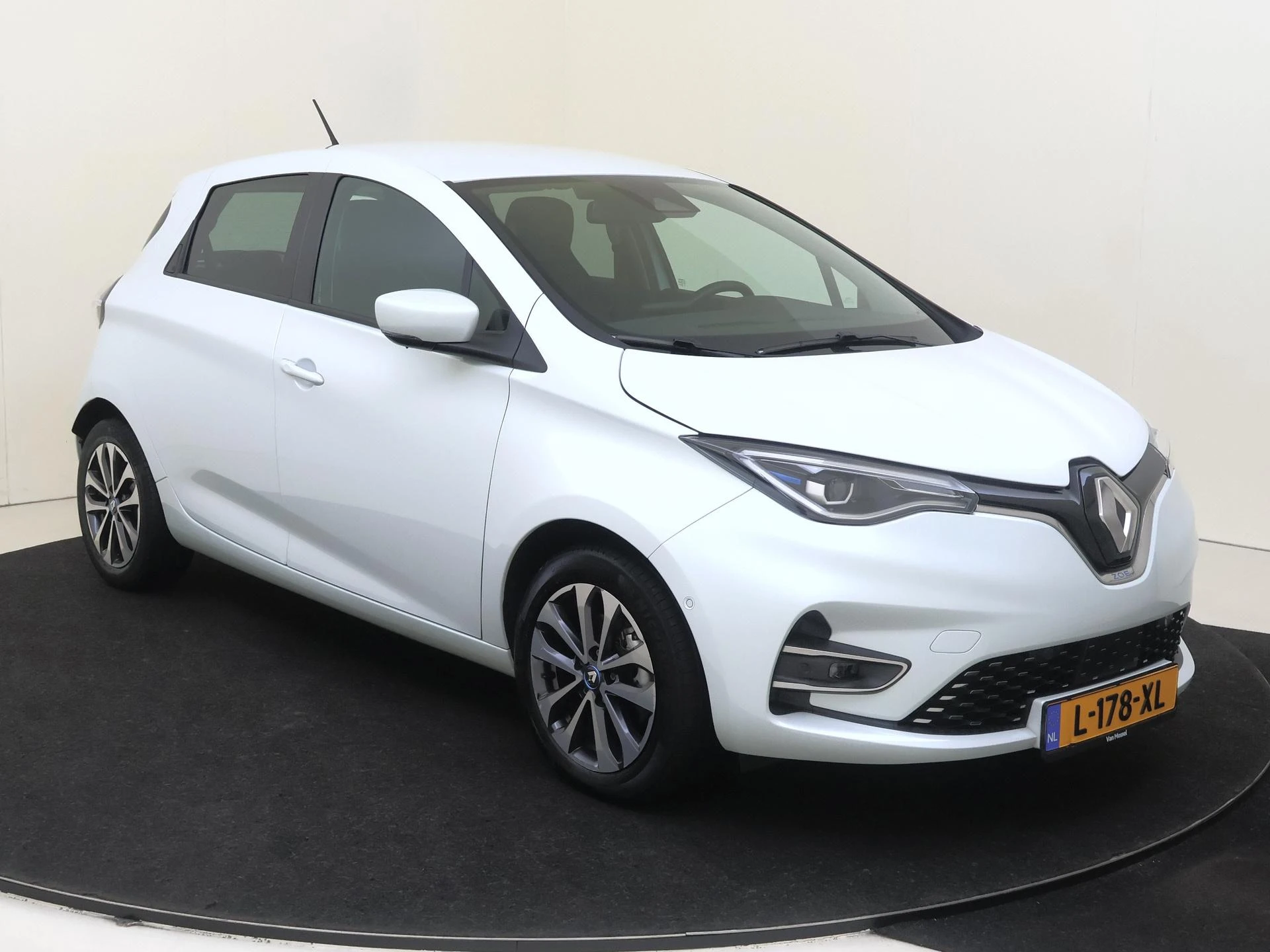 Renault-ZOE-image-1