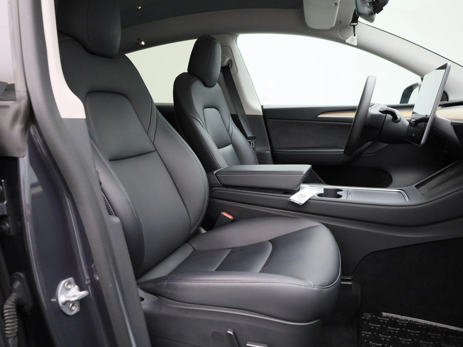 Tesla Model Y Long Range Dual Motor AWD