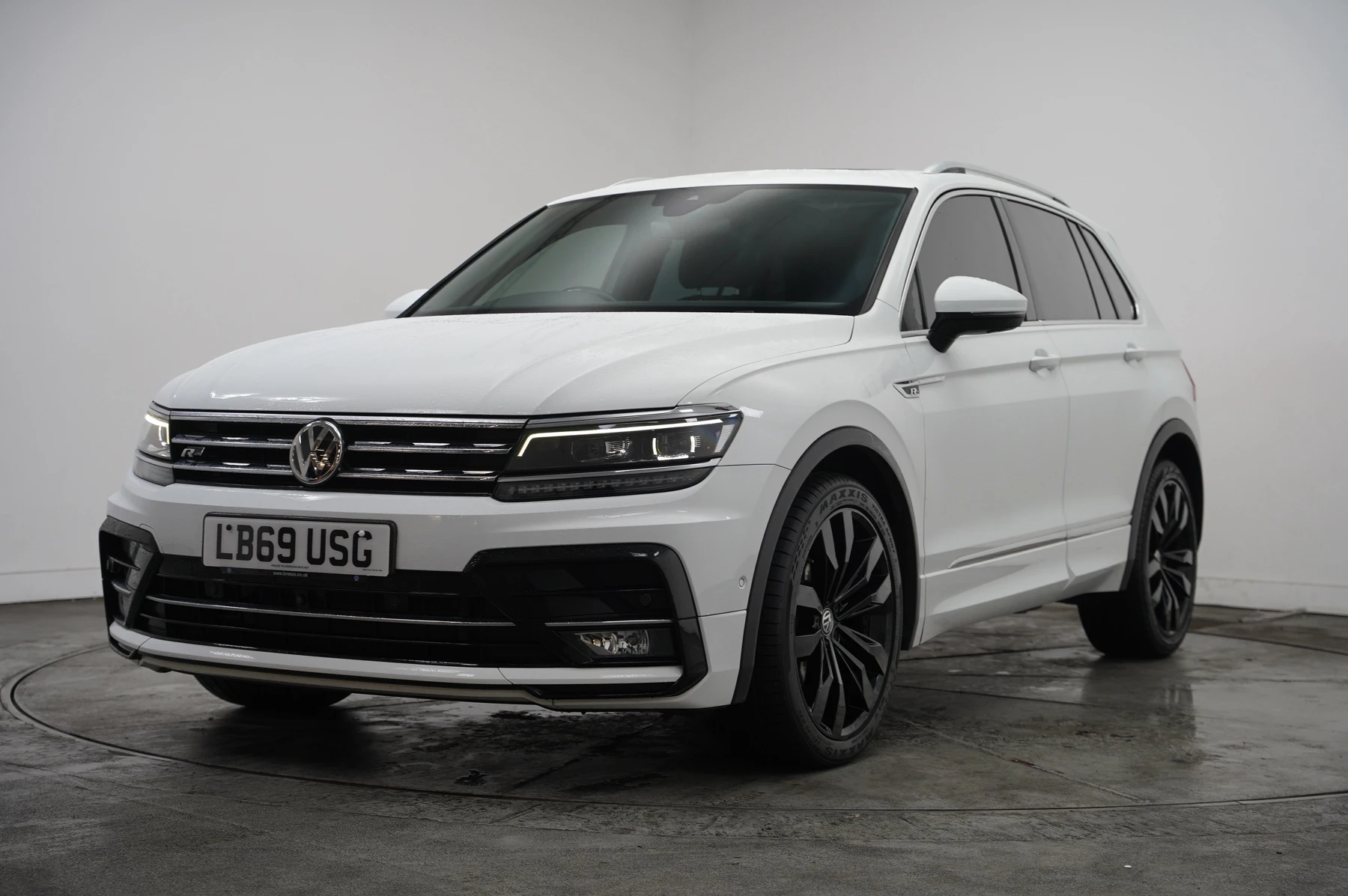 Volkswagen-Tiguan-image-42