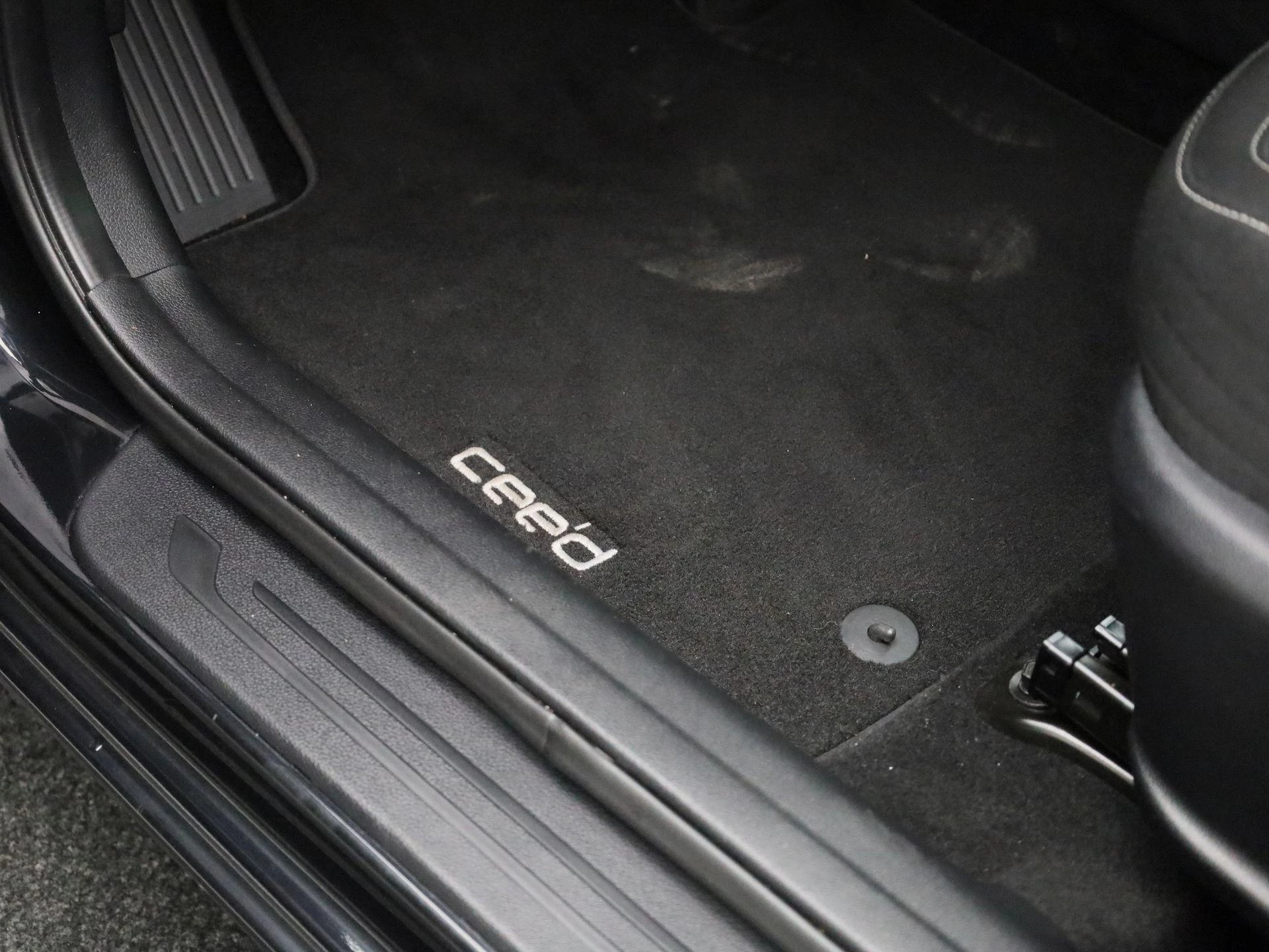 Kia-cee'd-image-27