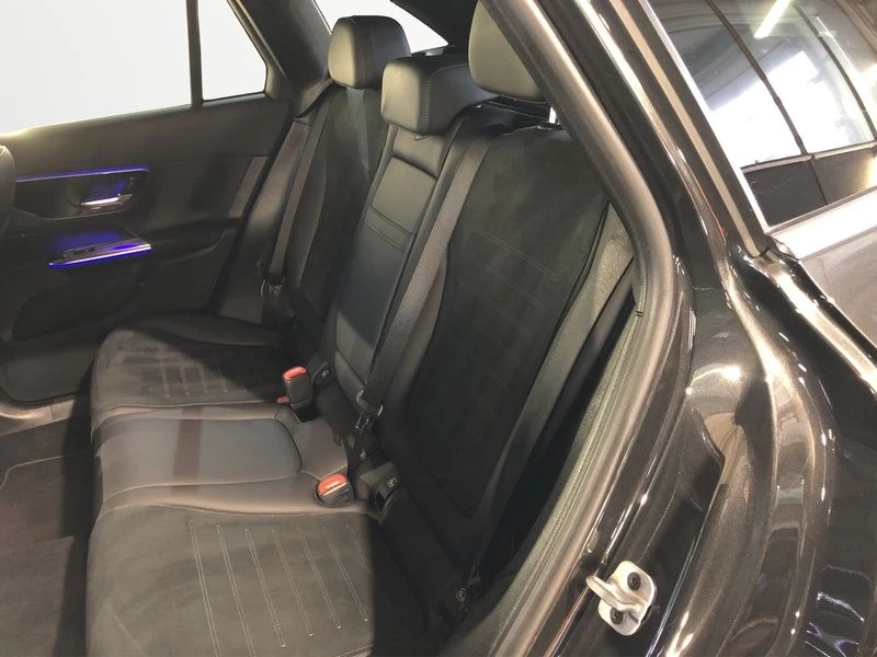 Mercedes-Benz-GLC-image-18