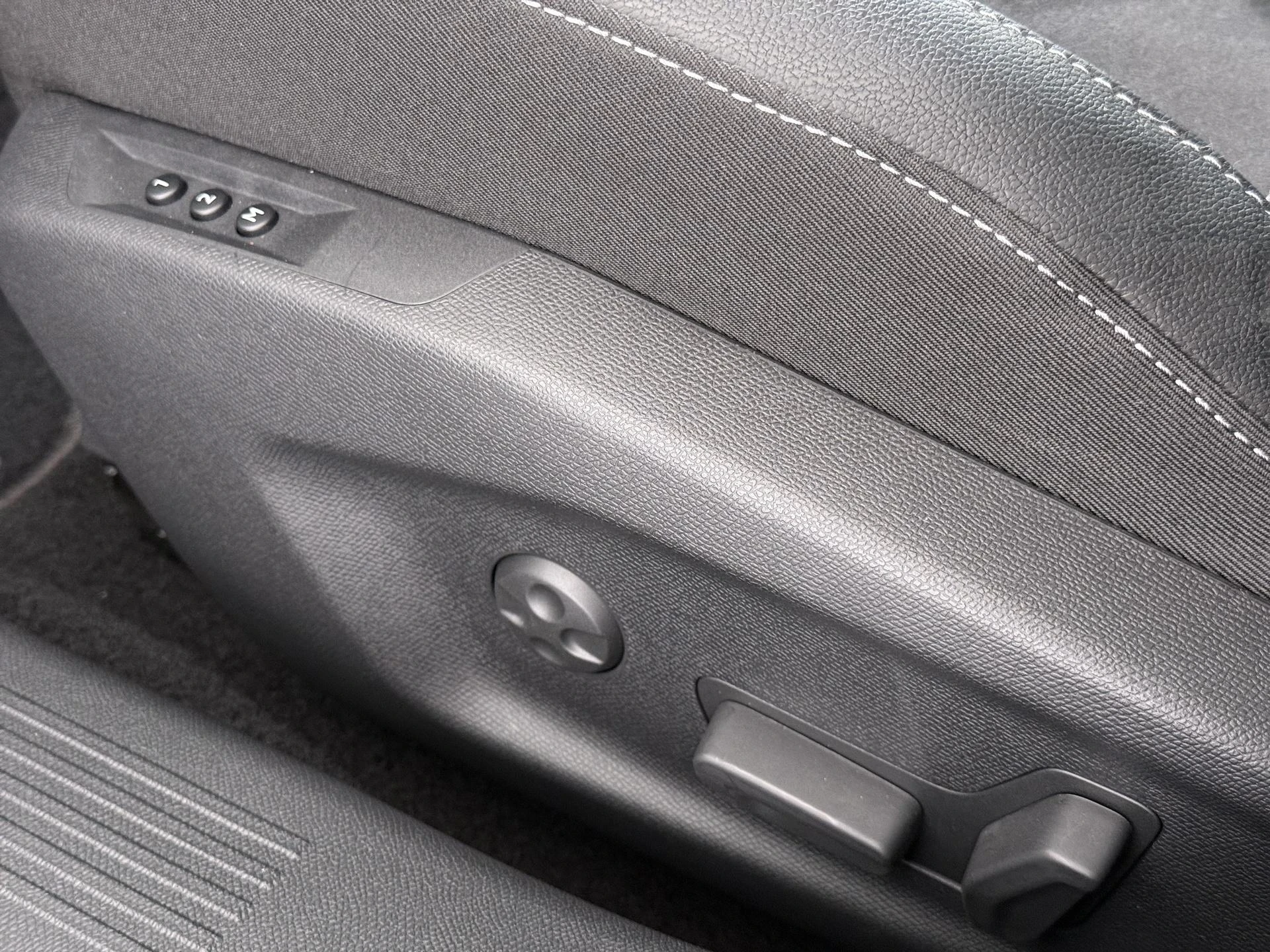 Opel-Astra-image-12