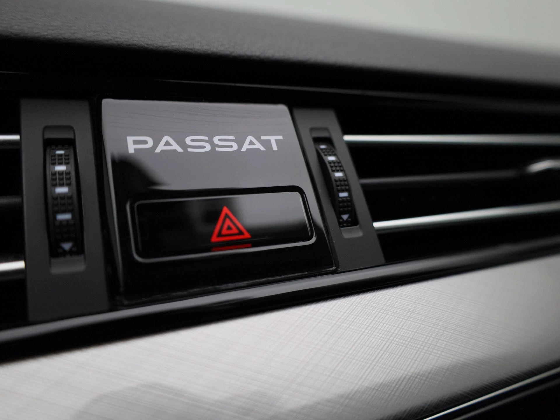 Volkswagen-Passat-image-31