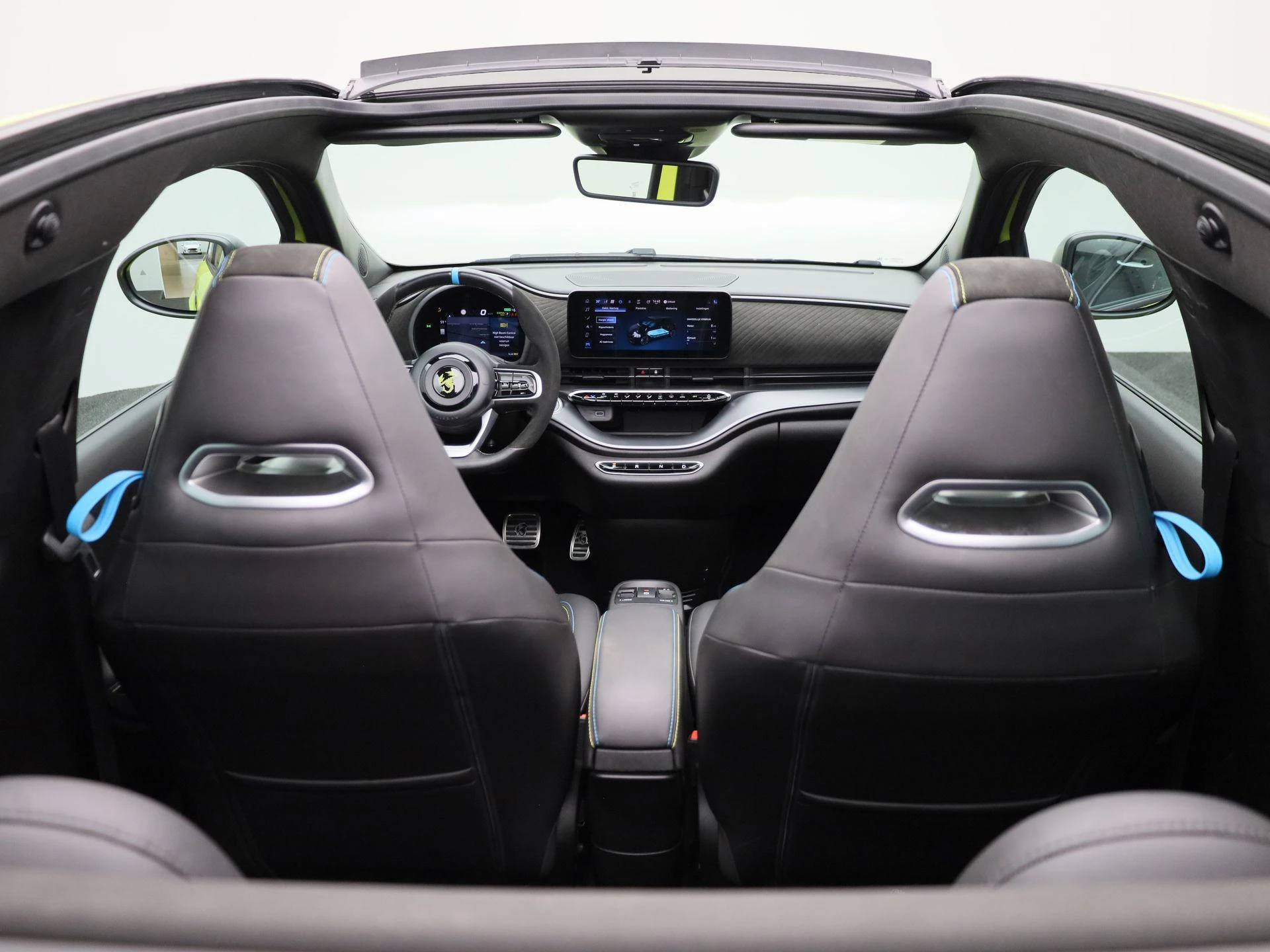 Abarth-500C-image-42