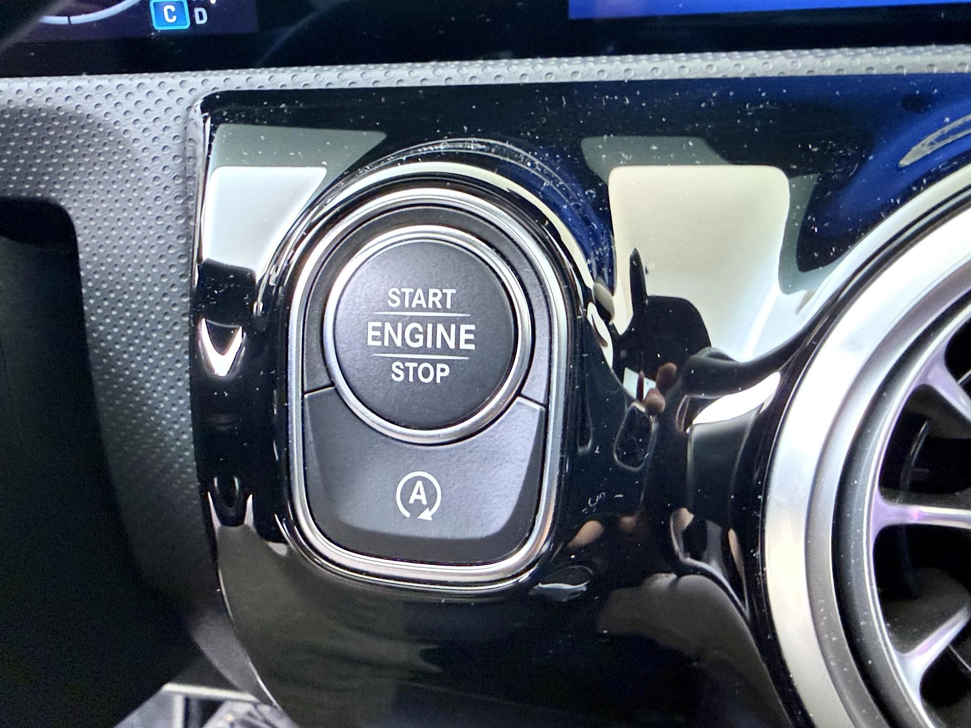 Mercedes-Benz-A-Klasse-image-21