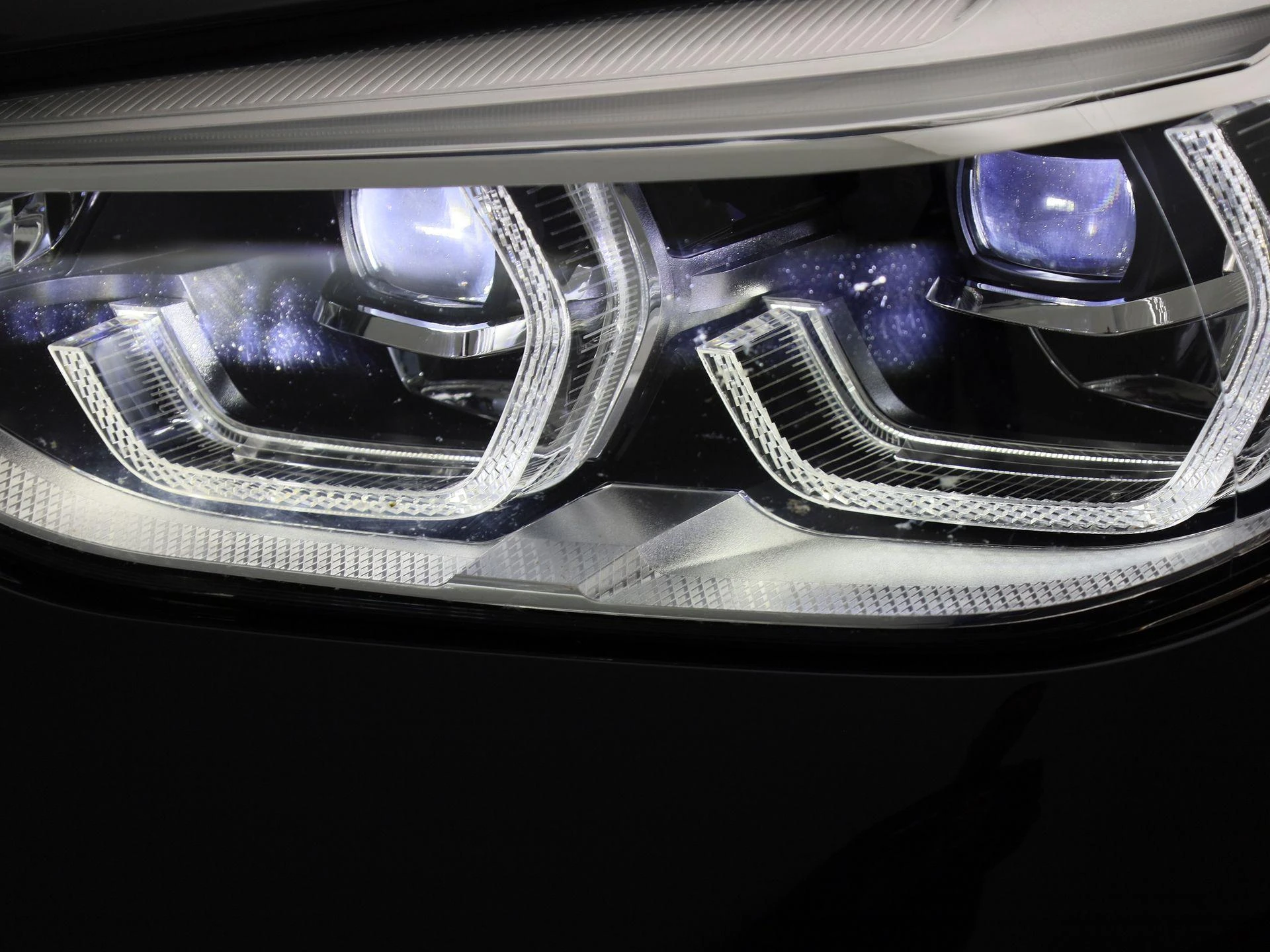 BMW-iX3-image-14