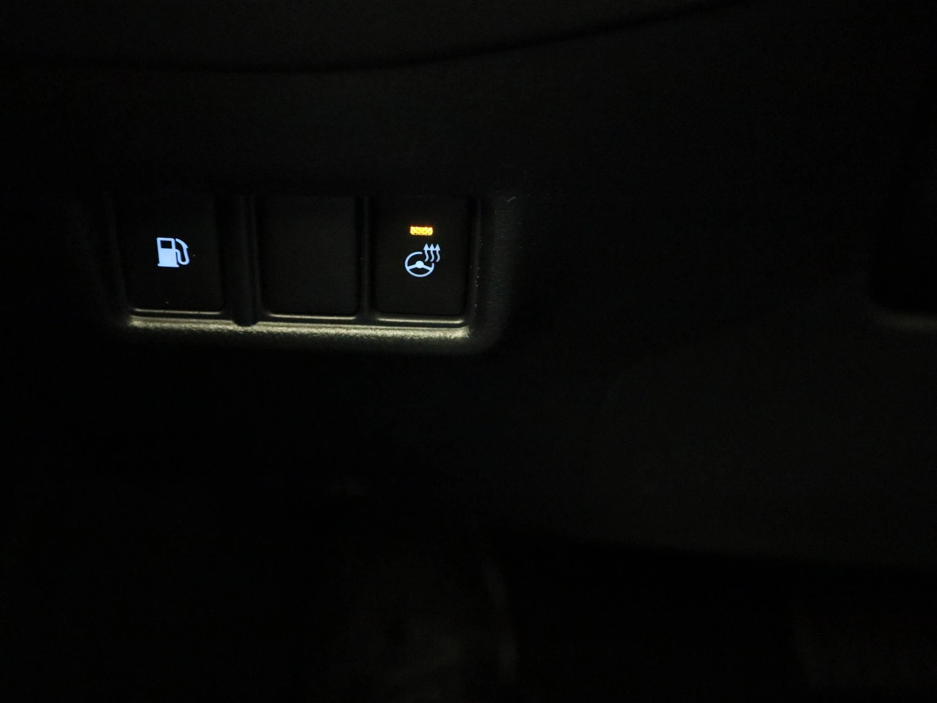 Toyota-C-HR-image-22