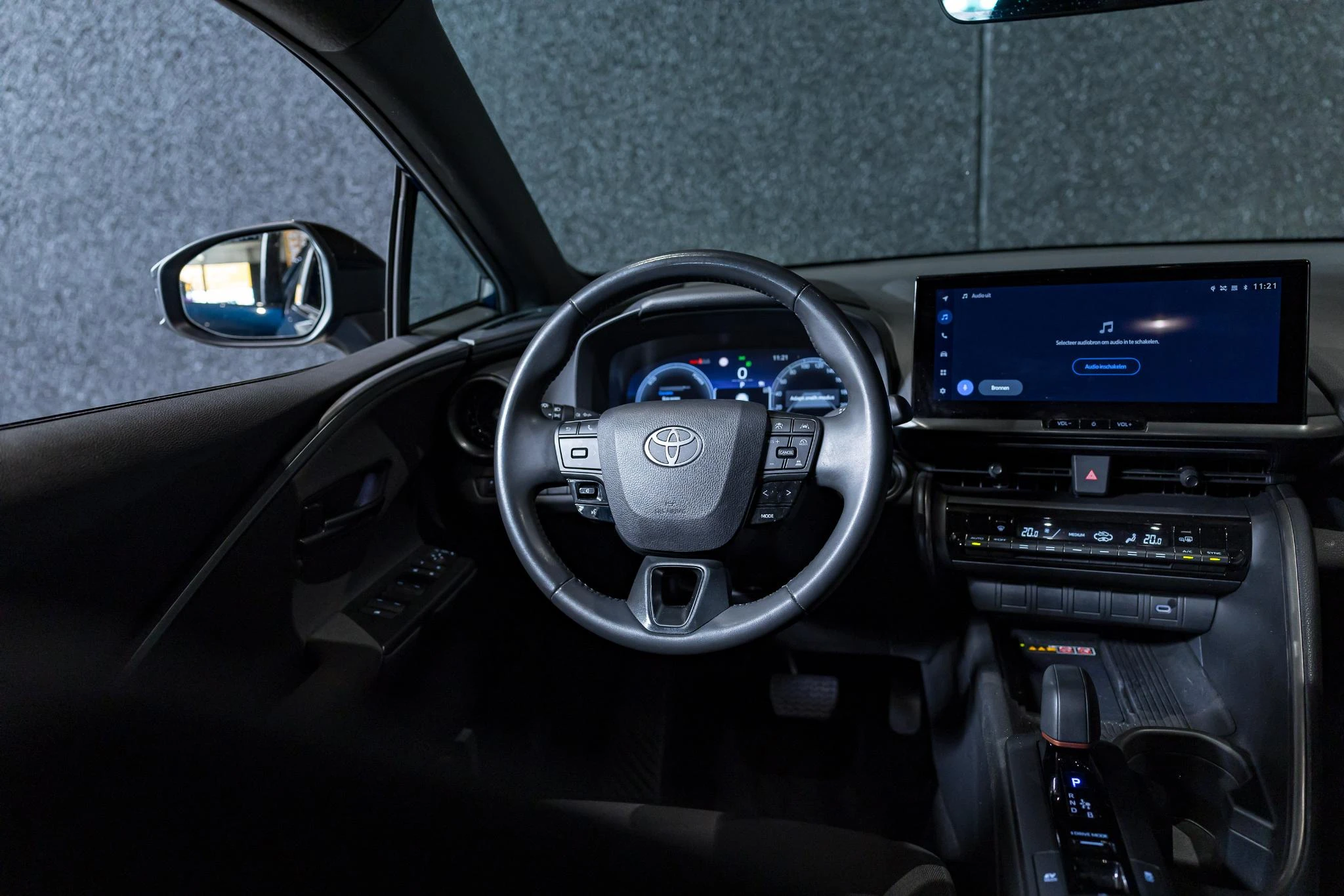 Toyota C-HR 1.8 VVT i-Hybrid C-Lub Mono-Tone E-CVT