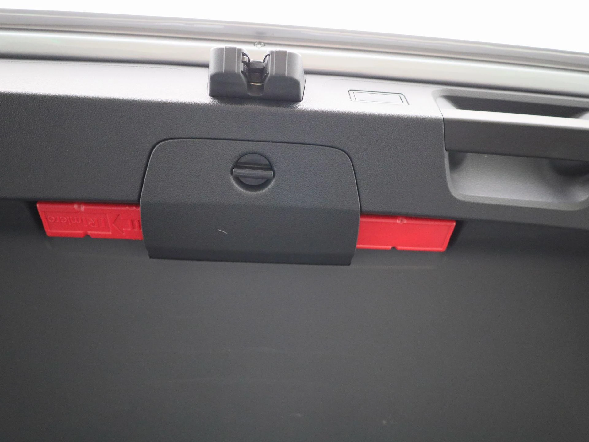 Volkswagen-Passat-image-11