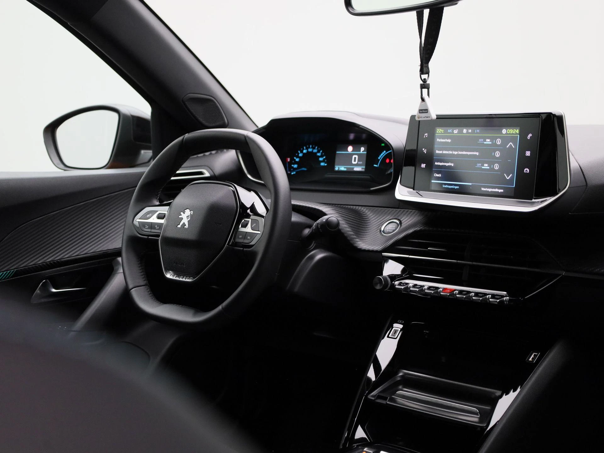 Peugeot e-2008 - 33