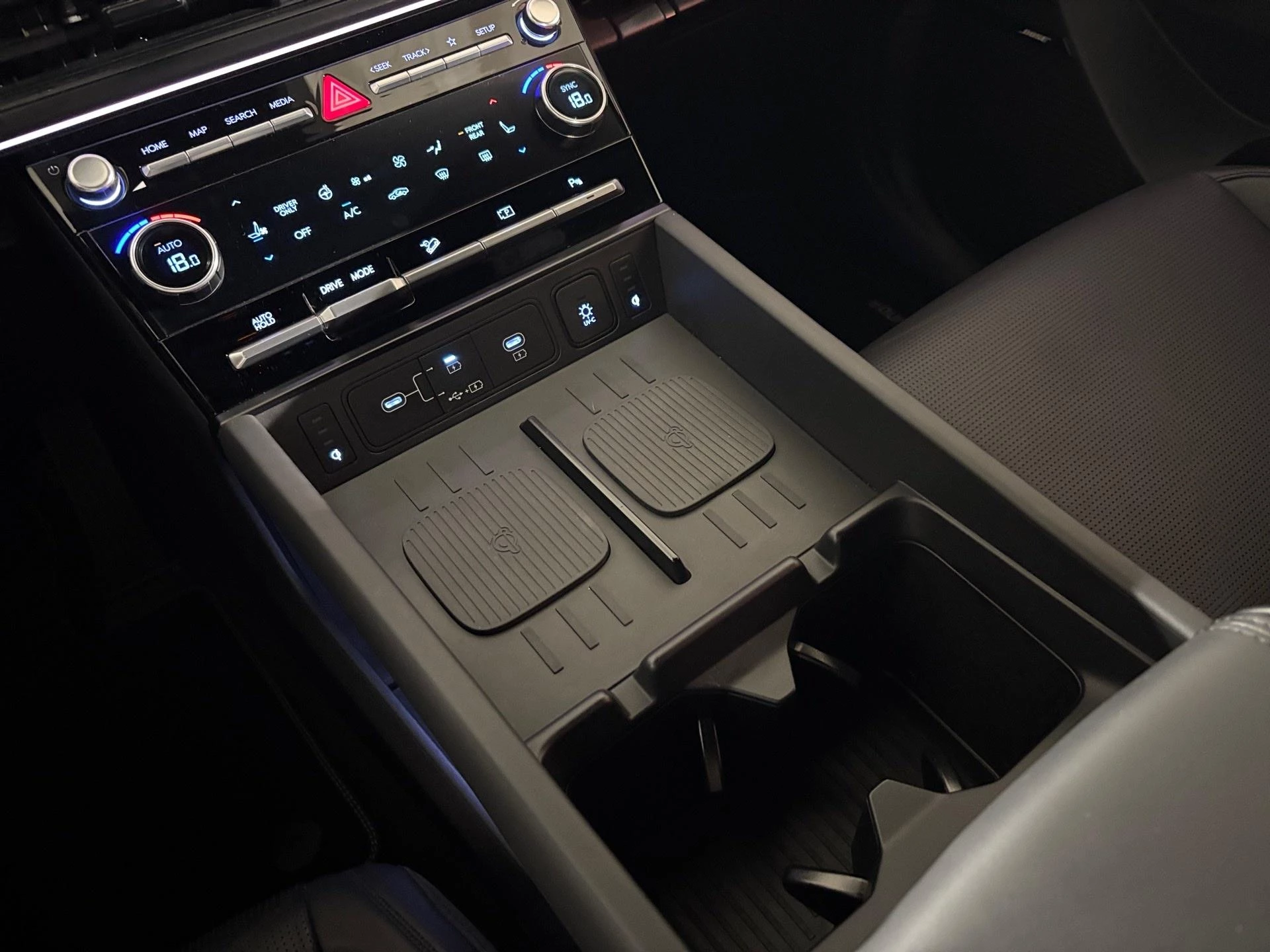 Hyundai-Santa Fe-image-11