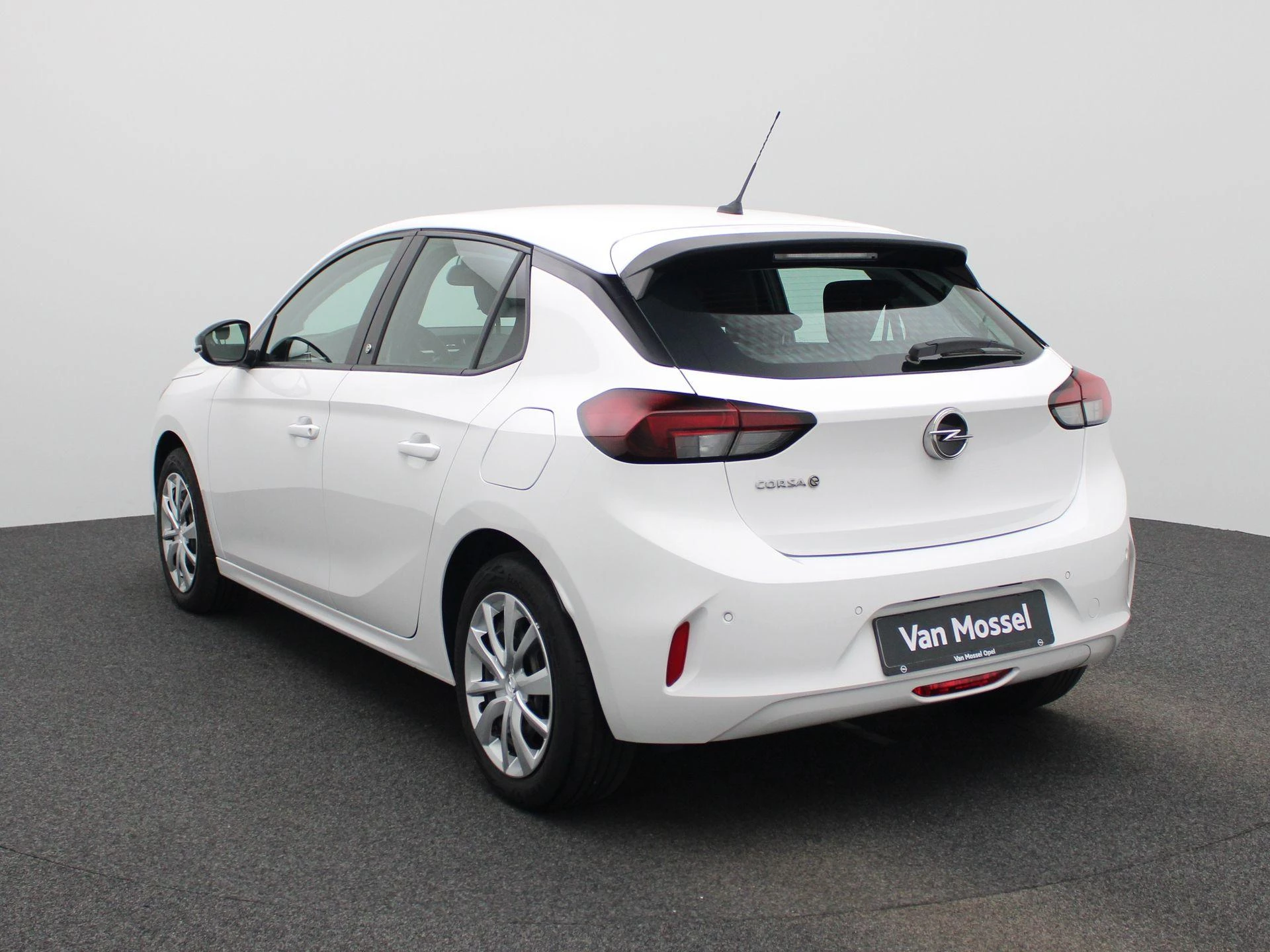 Opel-Corsa-e-image-1