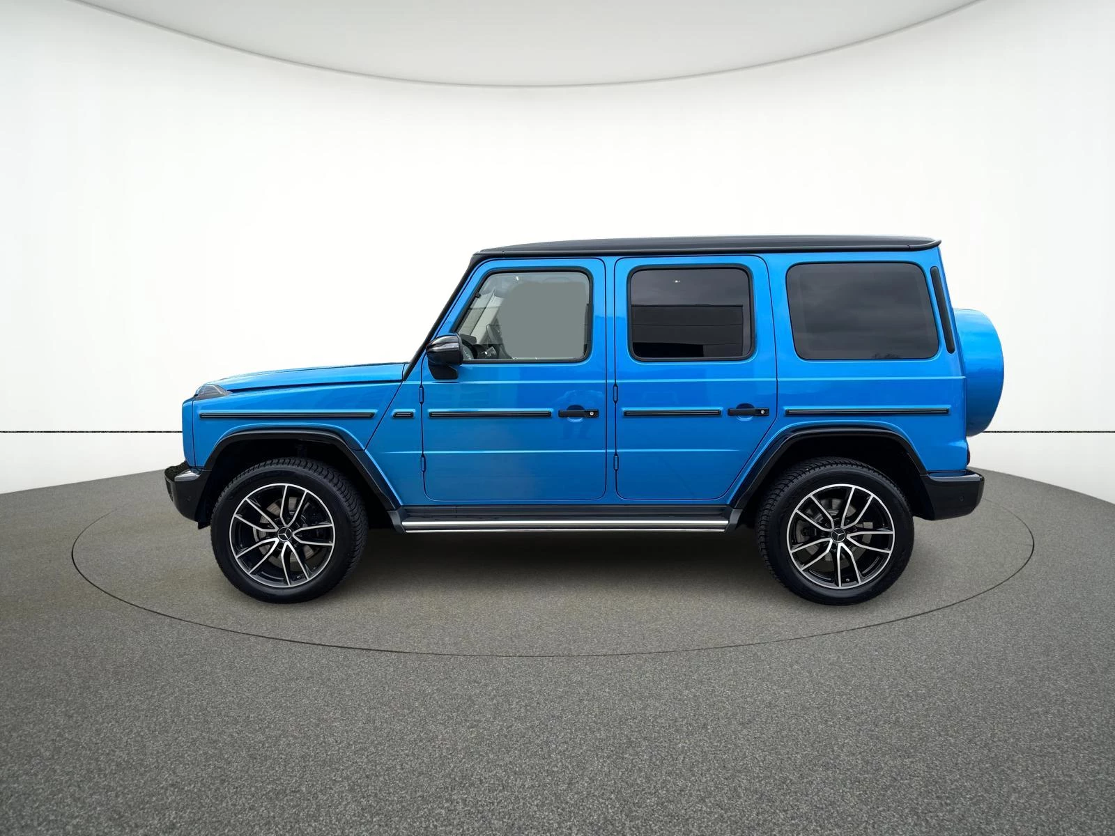 Mercedes-Benz-G-Klasse-image-2