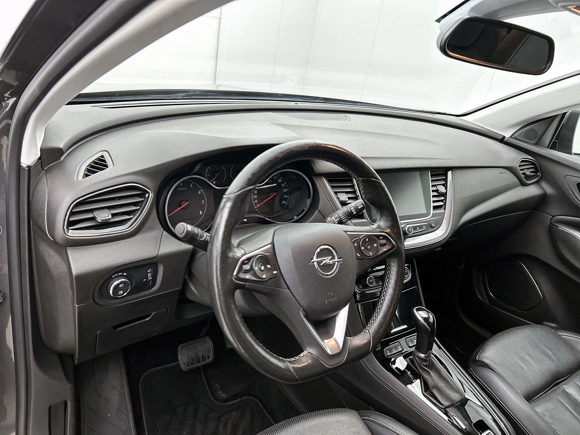 Opel-Grandland X-image-17
