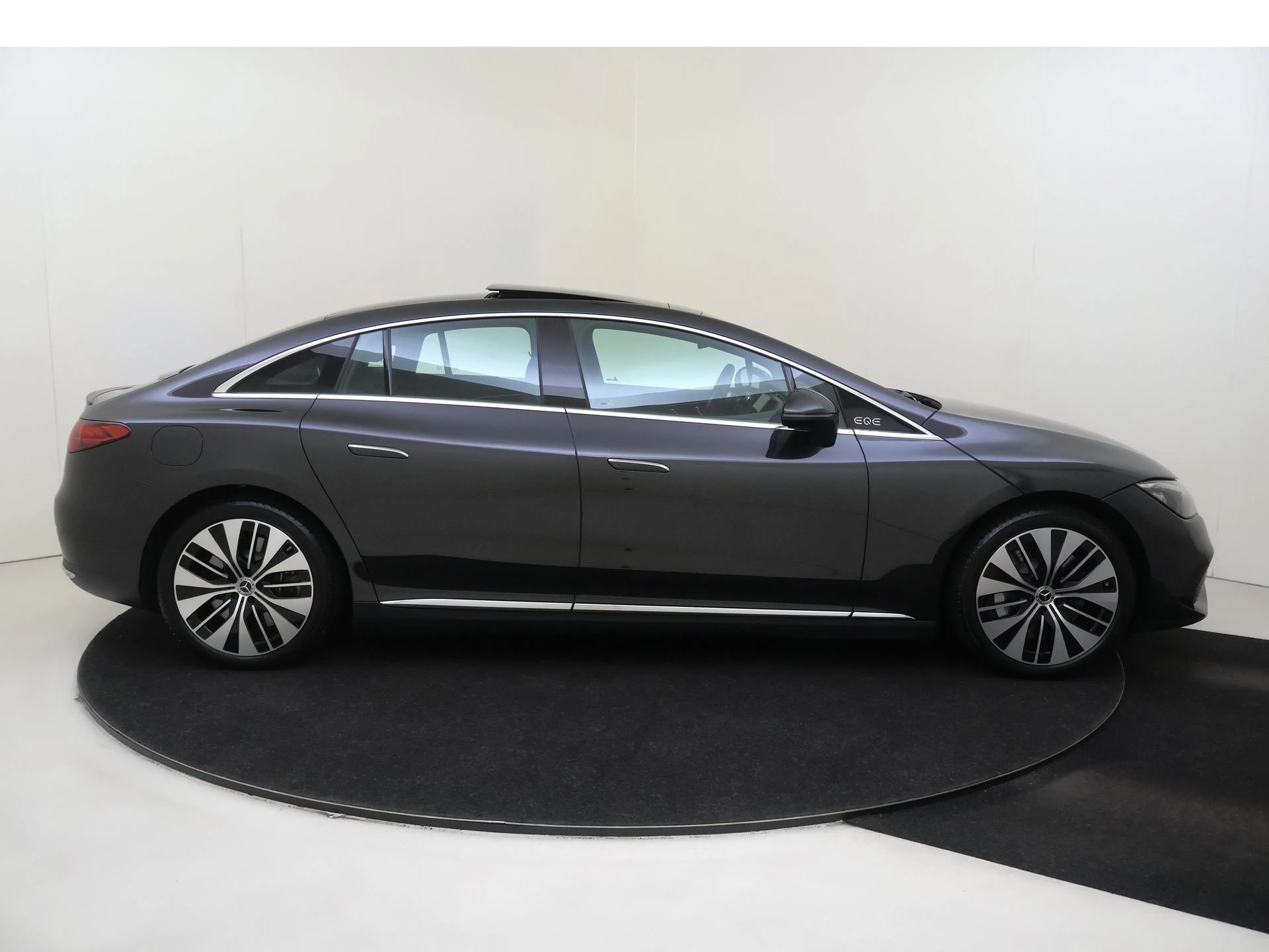 Mercedes-Benz EQE 300 Business Solution Luxury 90 kWh
