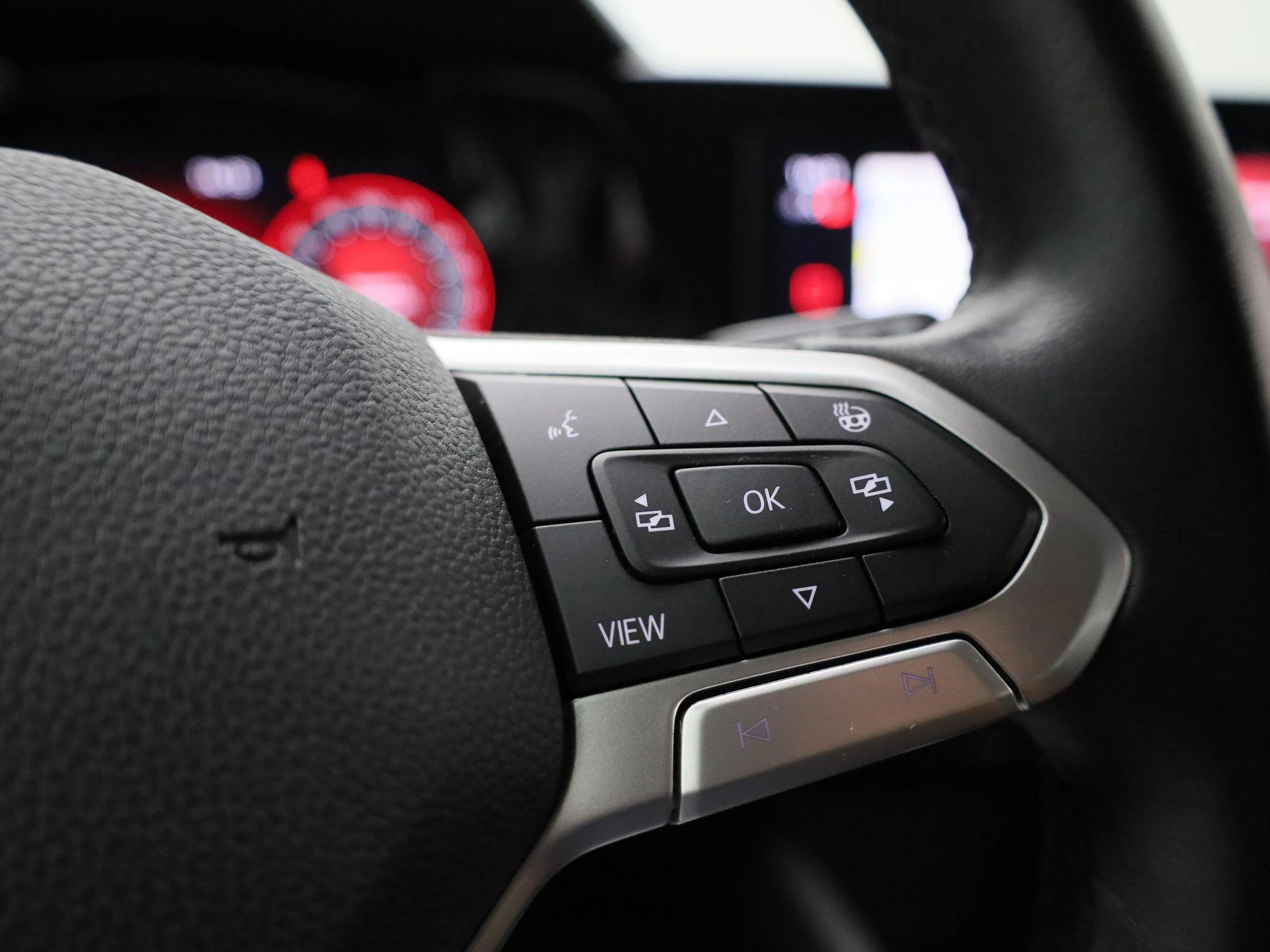 Volkswagen-Golf-image-20