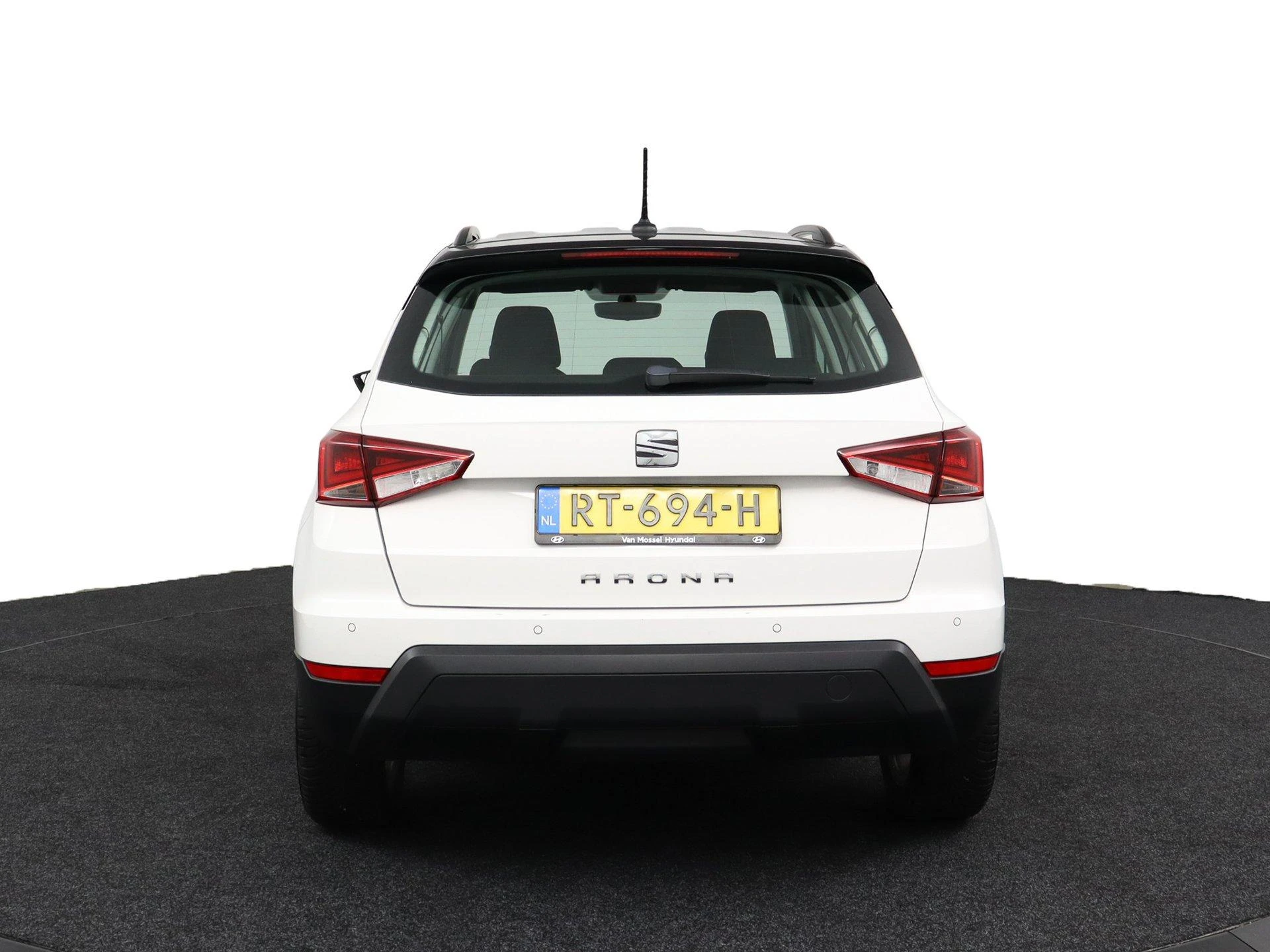 SEAT-Arona-image-59