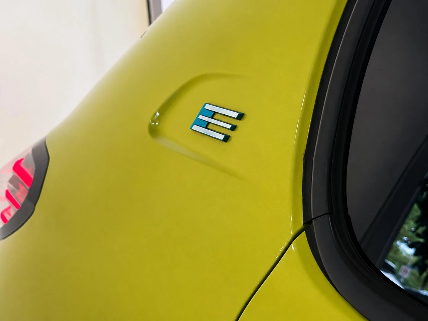 Peugeot-e-208-image-3