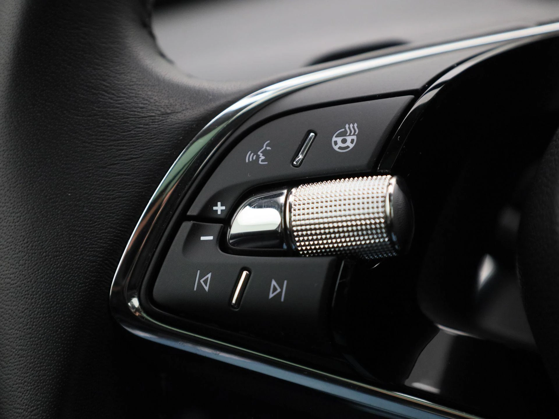 Škoda-Enyaq iV-image-17