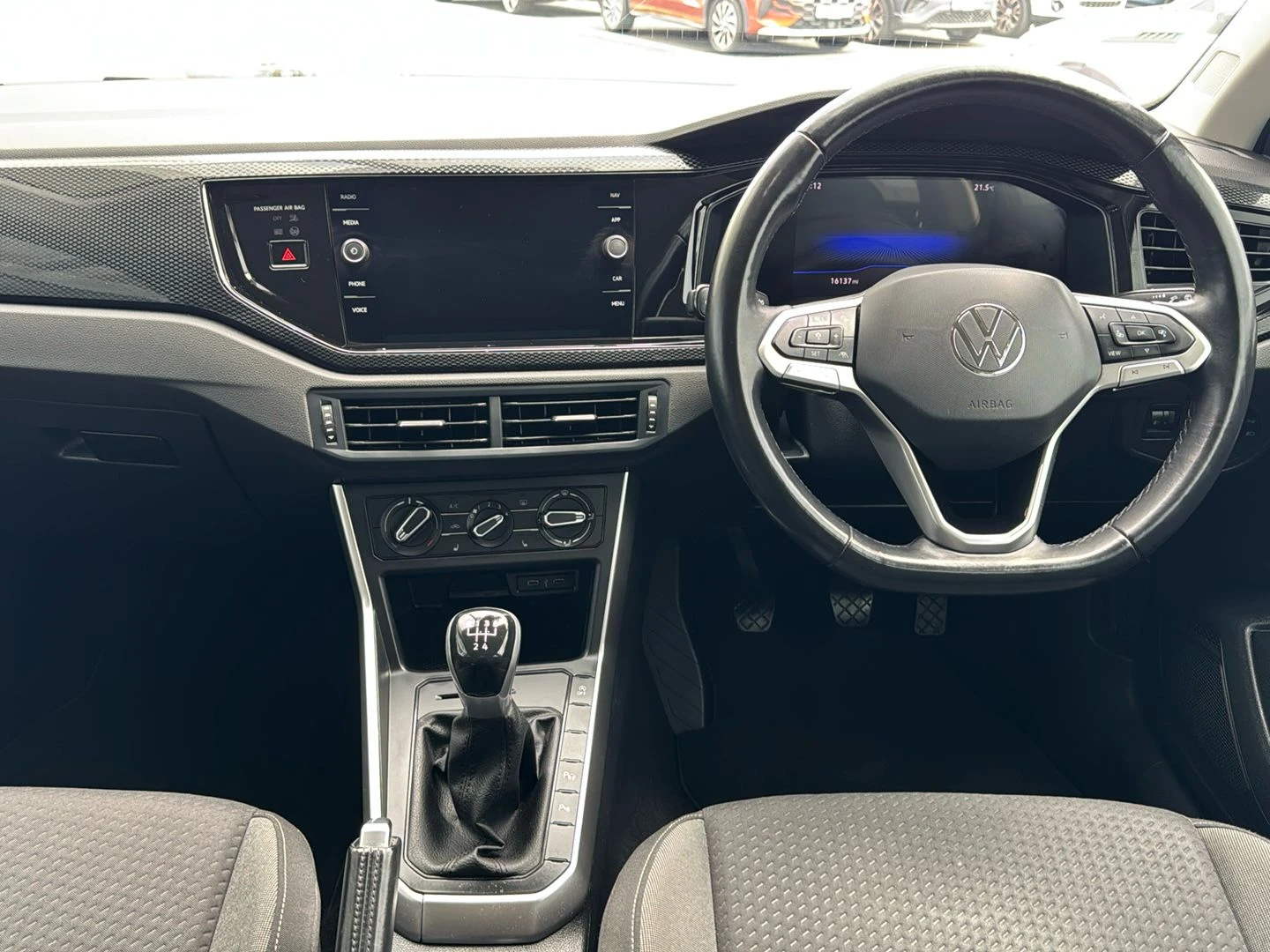 Volkswagen-Taigo-image-3