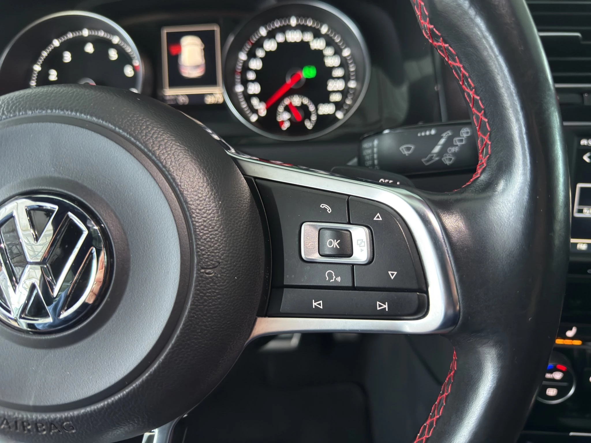 Volkswagen Golf VII 2.0 GTI Performance BMT