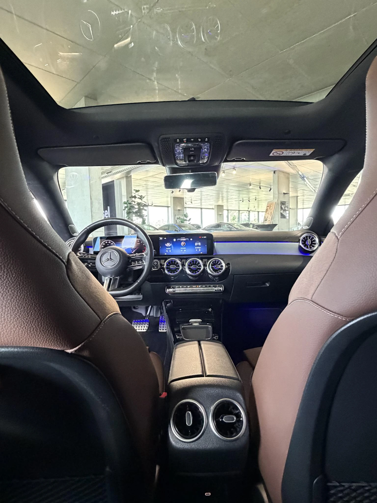 Mercedes-Benz-CLA-image-13