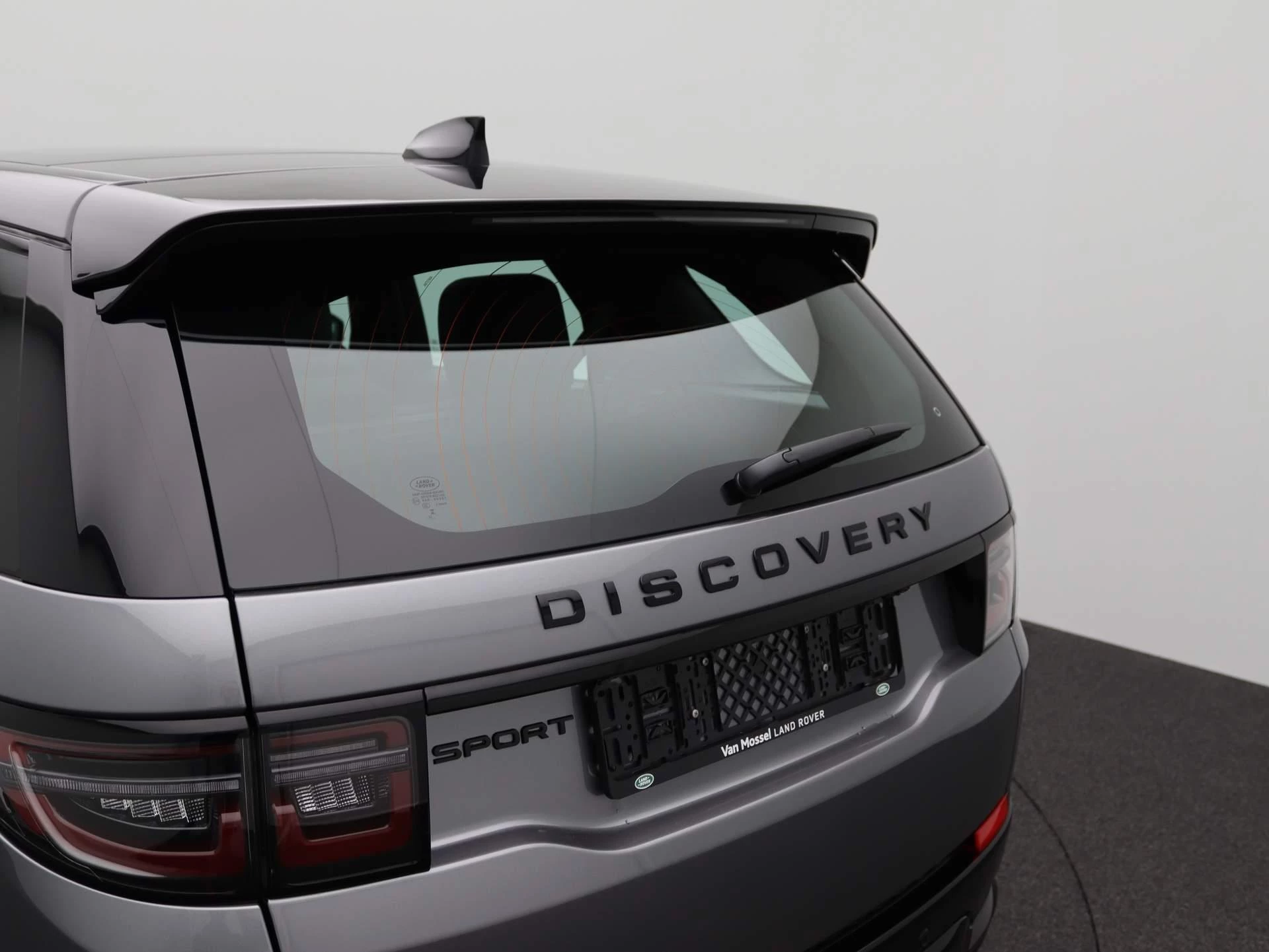 Land Rover-Discovery Sport-image-36
