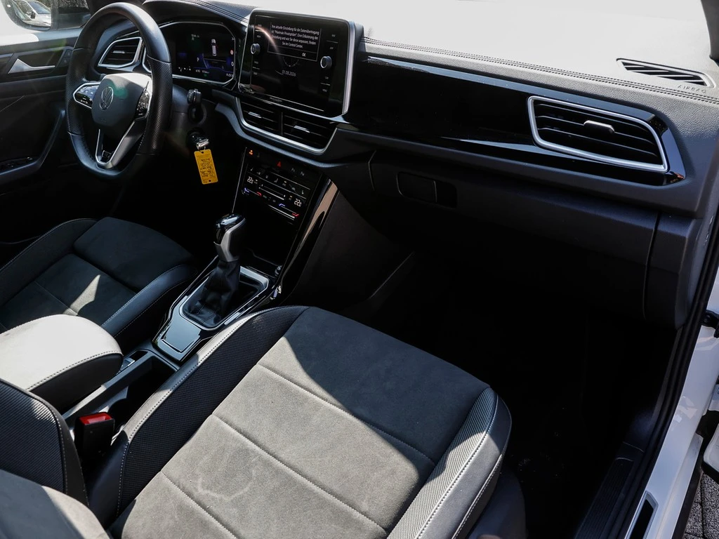 Volkswagen-T-Roc-image-6