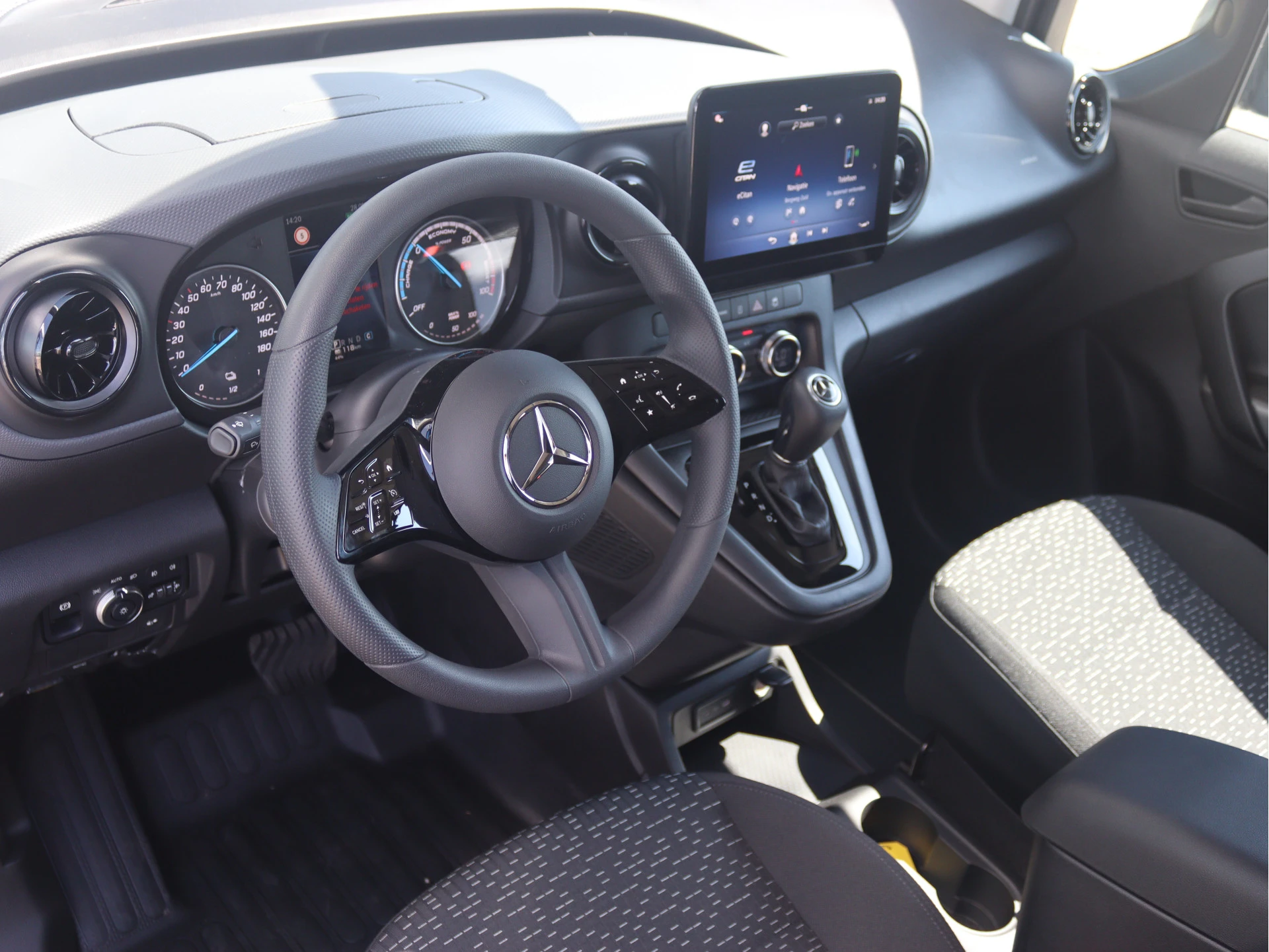 Mercedes-Benz-eCitan-image-3
