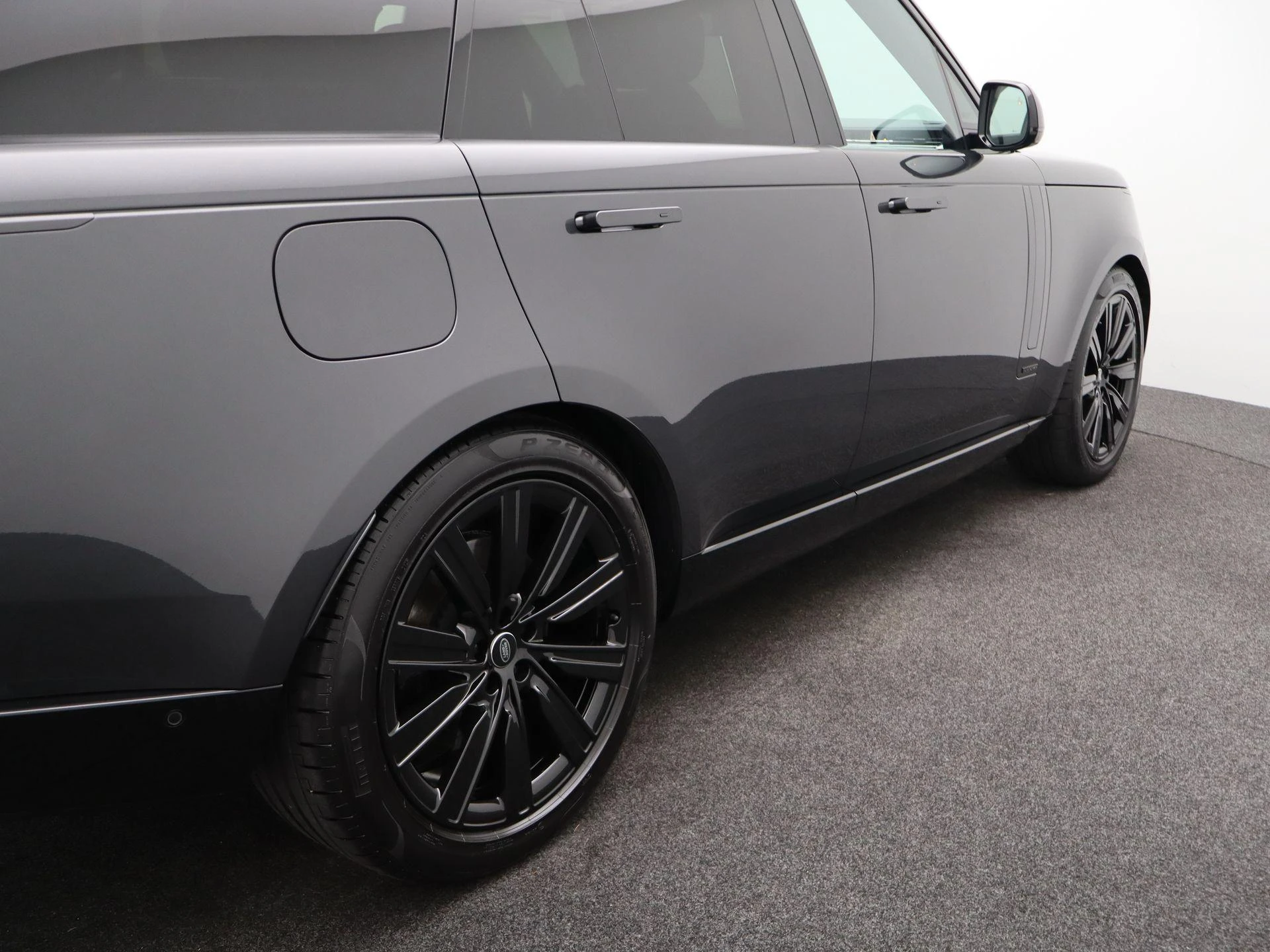 Land Rover-Range Rover-image-48