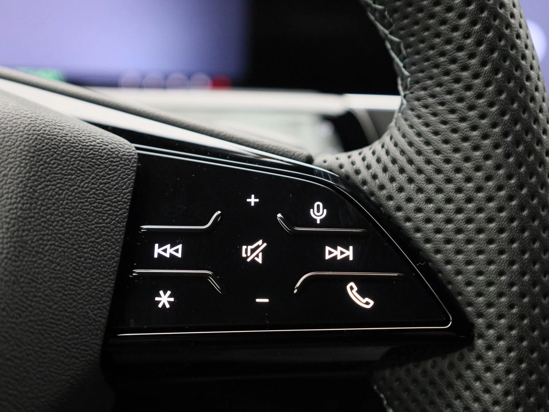Audi-Q3-image-35