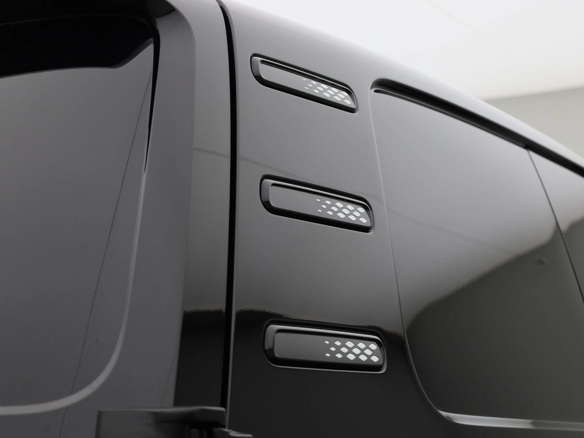 Volkswagen-ID. Buzz Cargo-image-15